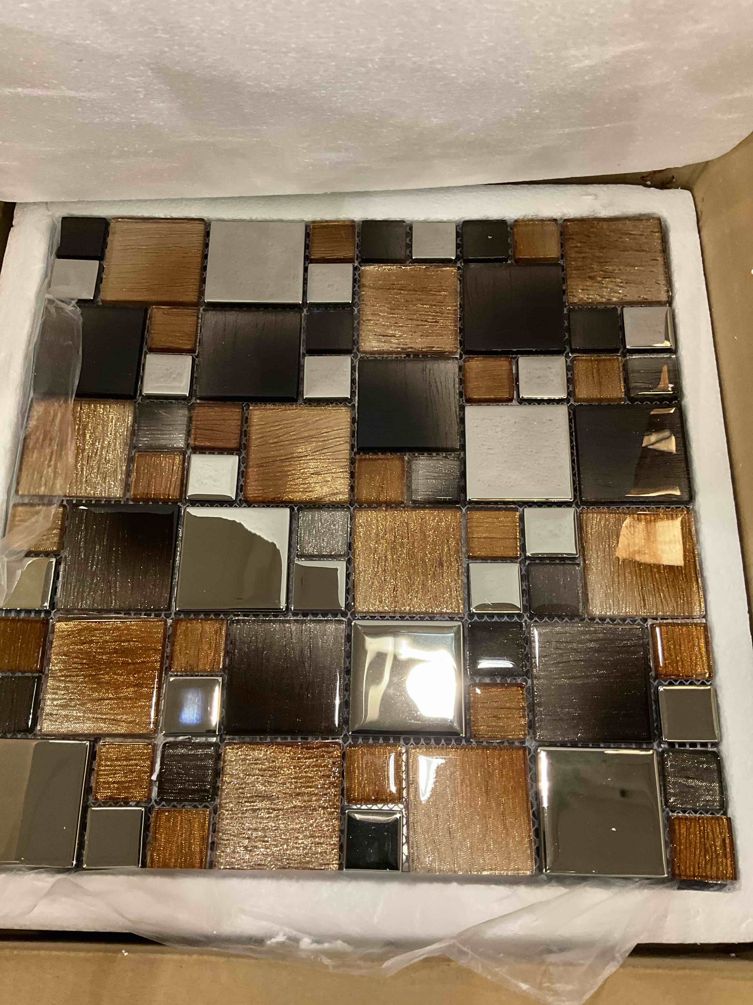 https://s3.amazonaws.com/lotting-images-prod/BargainHunt/EXS01334500_1713879082114.jpeg