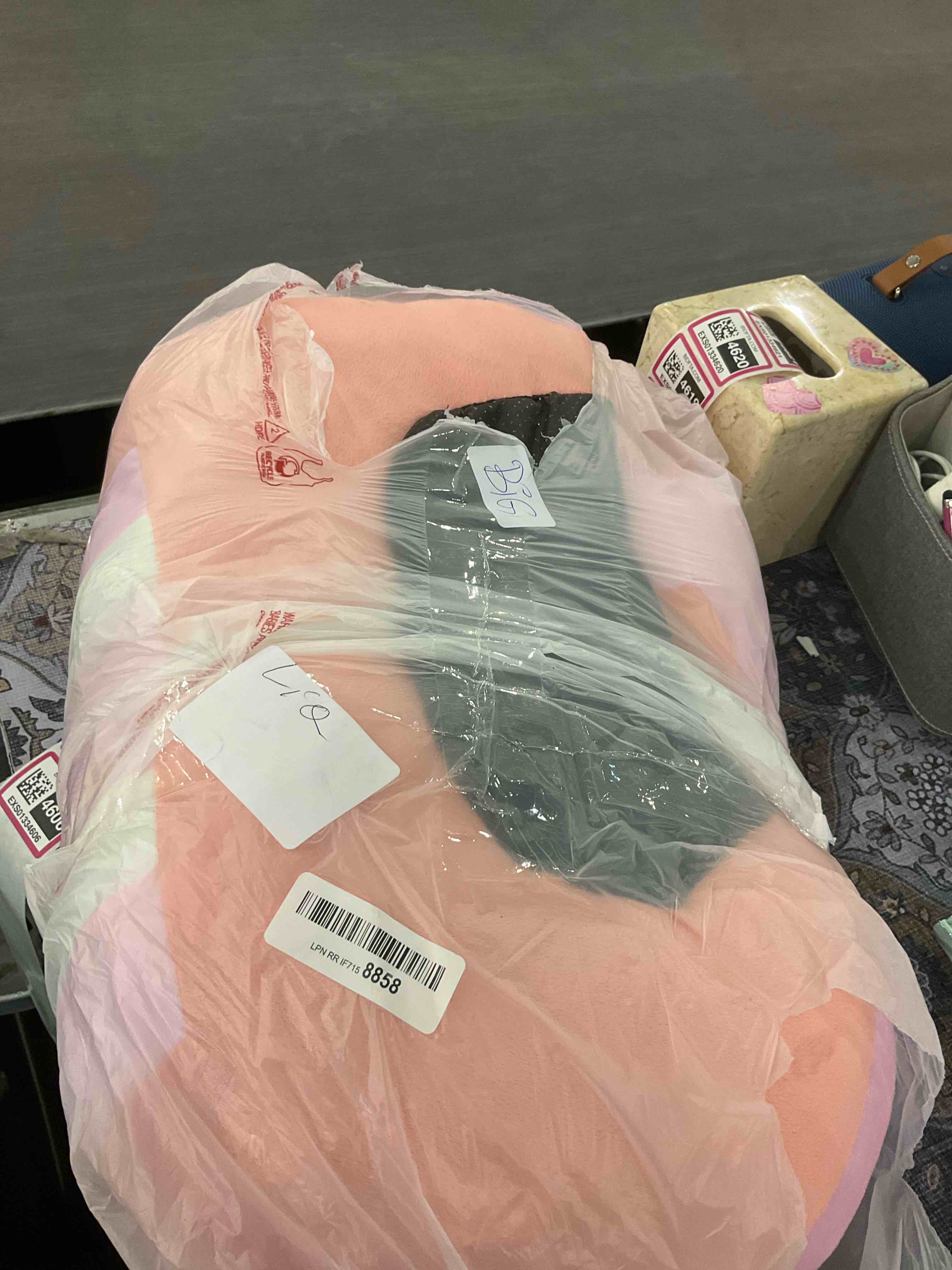 https://s3.amazonaws.com/lotting-images-prod/BargainHunt/EXS01334606_1712602926019.jpeg
