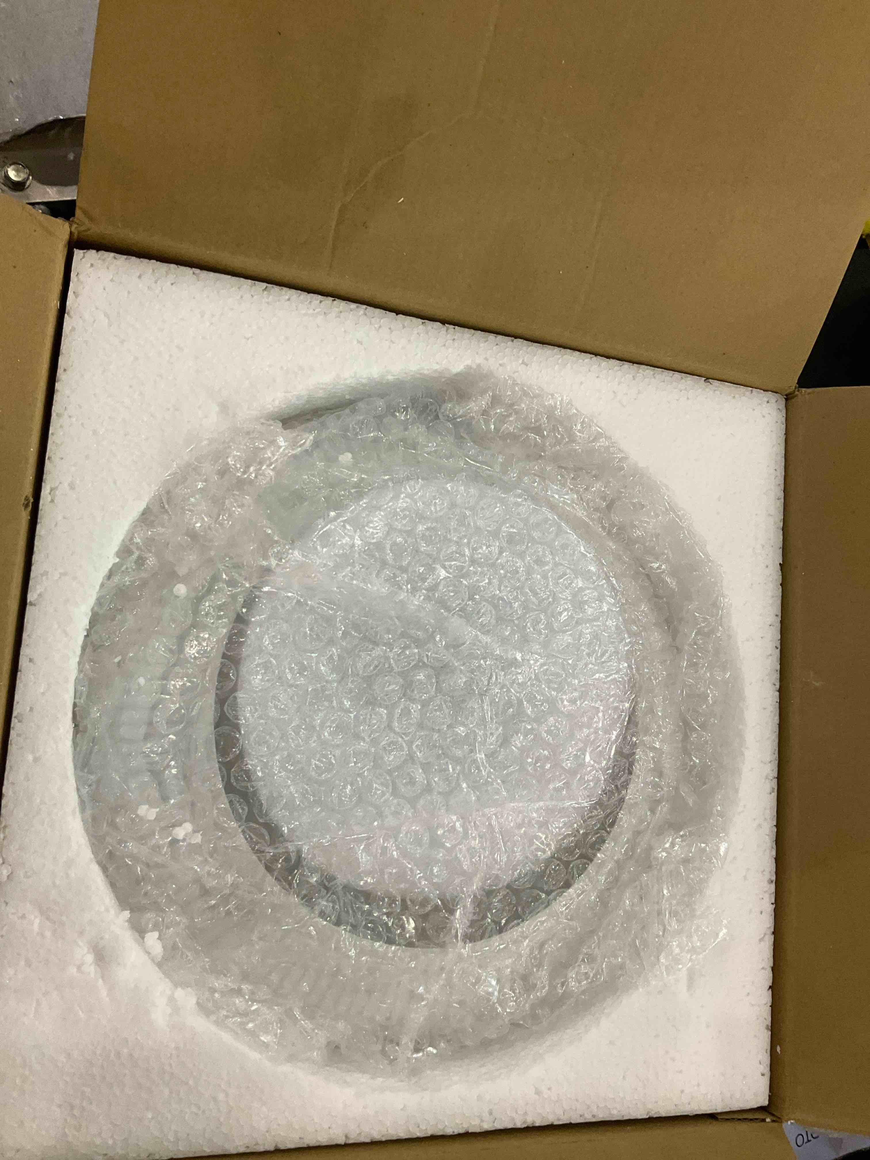 https://s3.amazonaws.com/lotting-images-prod/BargainHunt/EXS01334727_1713534605409.jpeg