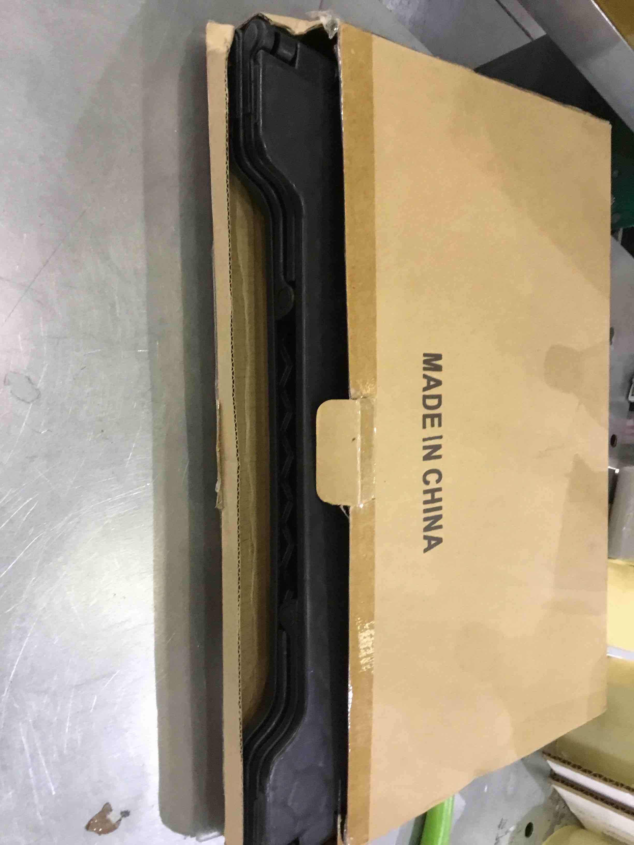 https://s3.amazonaws.com/lotting-images-prod/BargainHunt/EXS01335035_1712769615222.jpeg