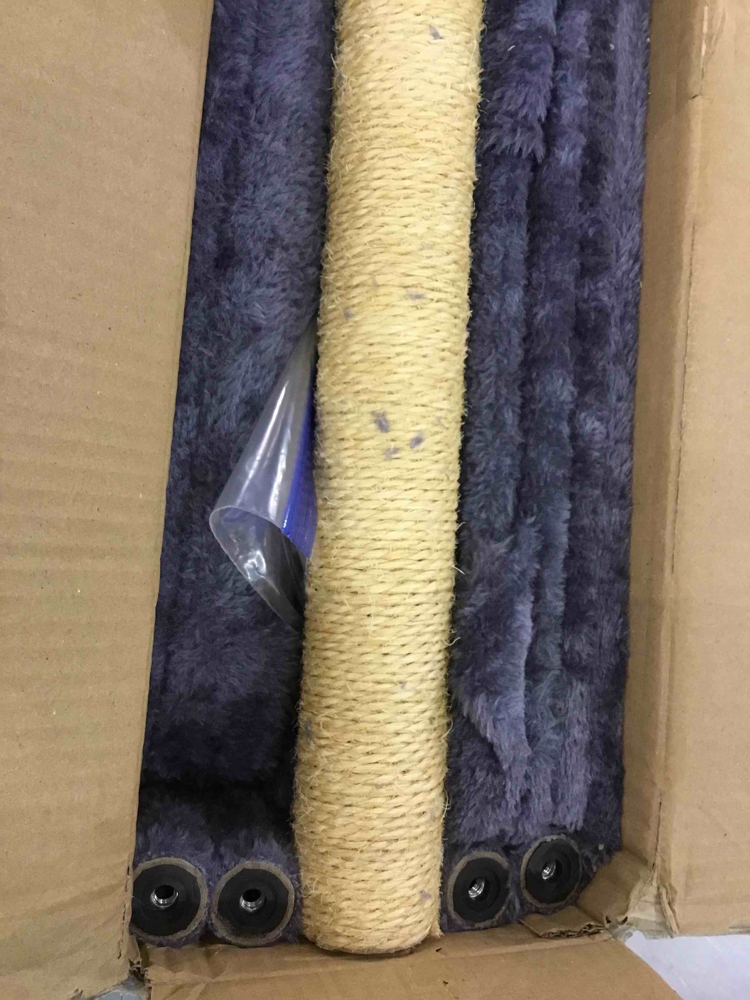 https://s3.amazonaws.com/lotting-images-prod/BargainHunt/EXS01335037_1712770280957.jpeg