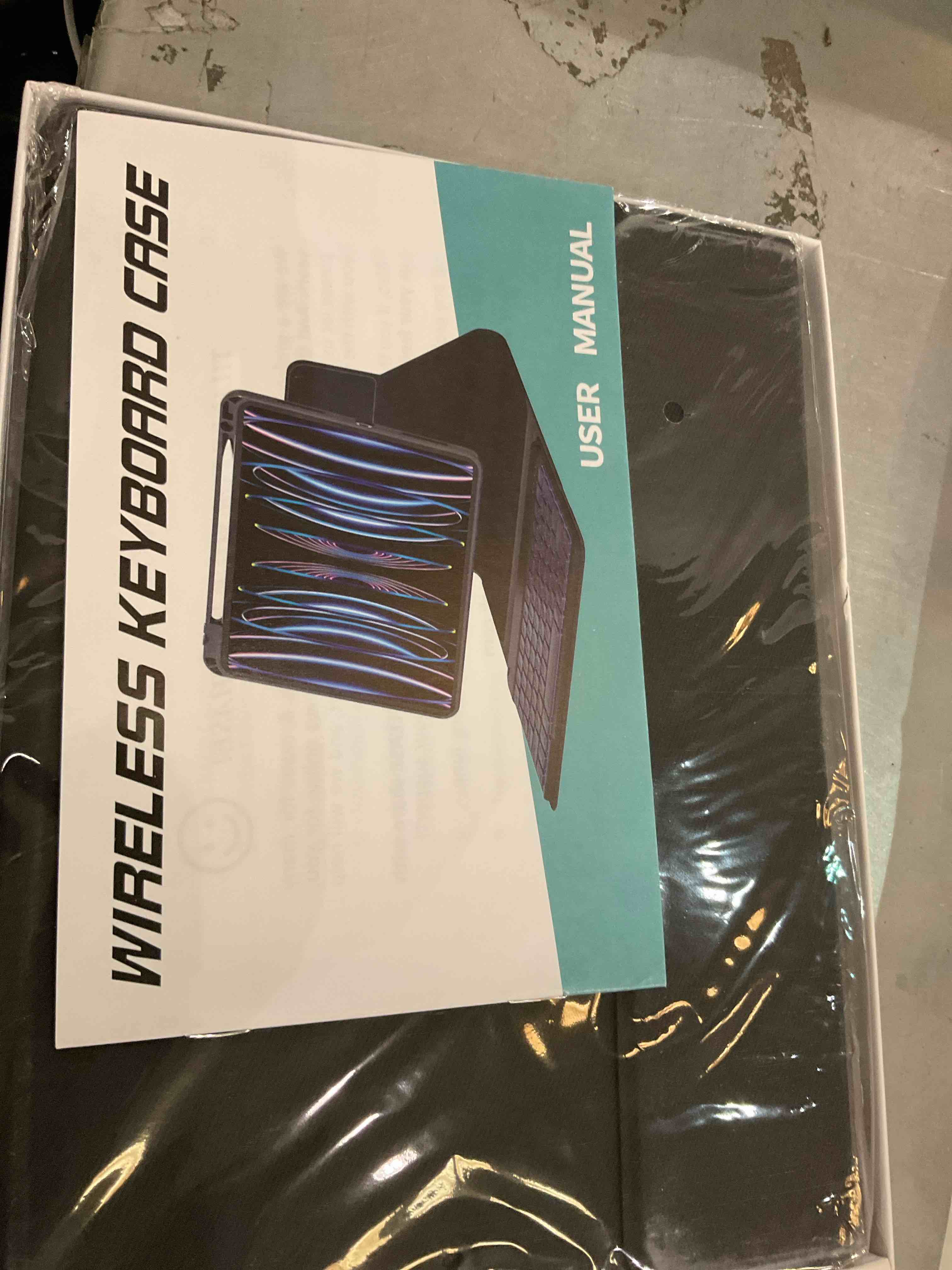 https://s3.amazonaws.com/lotting-images-prod/BargainHunt/EXS01335387_1713294782721.jpeg