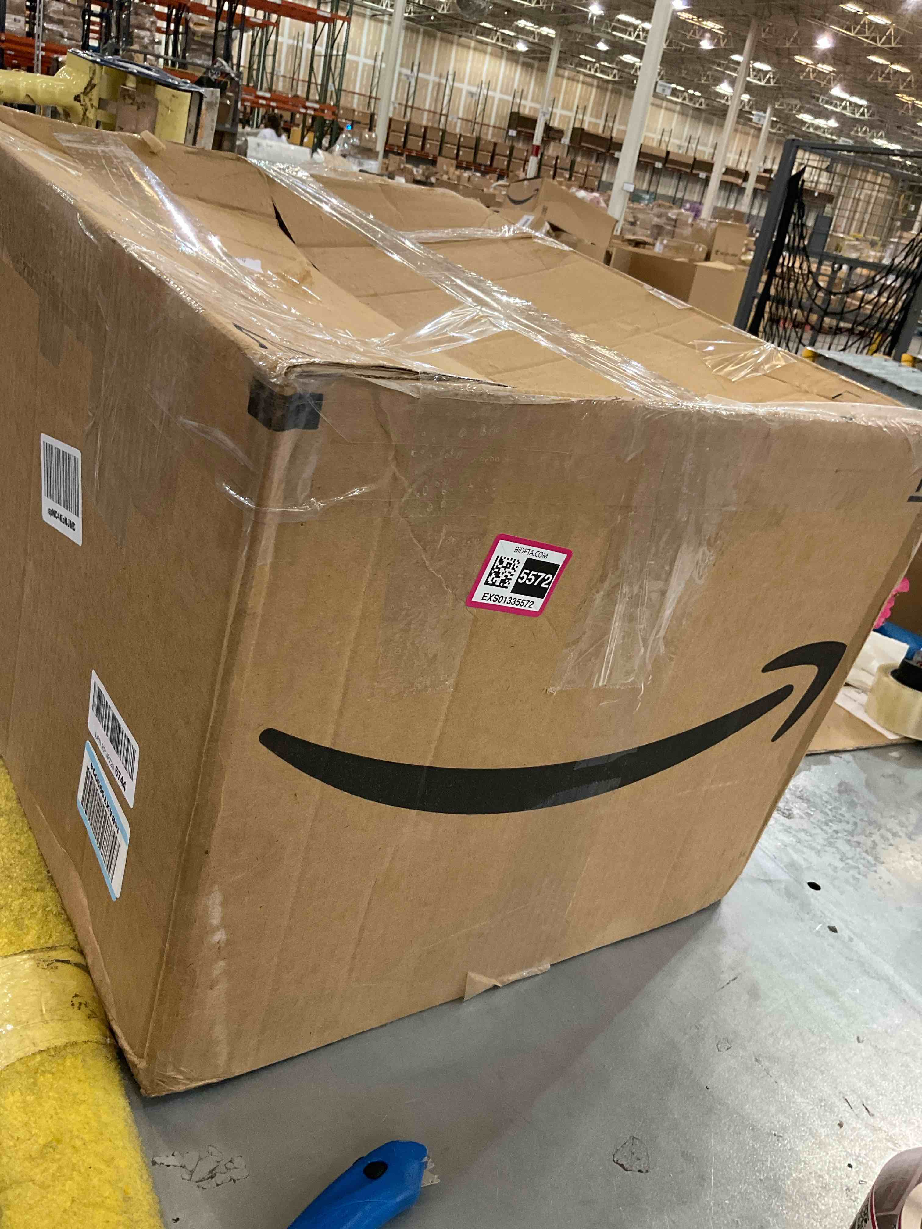 https://s3.amazonaws.com/lotting-images-prod/BargainHunt/EXS01335572_1720457102000.jpeg