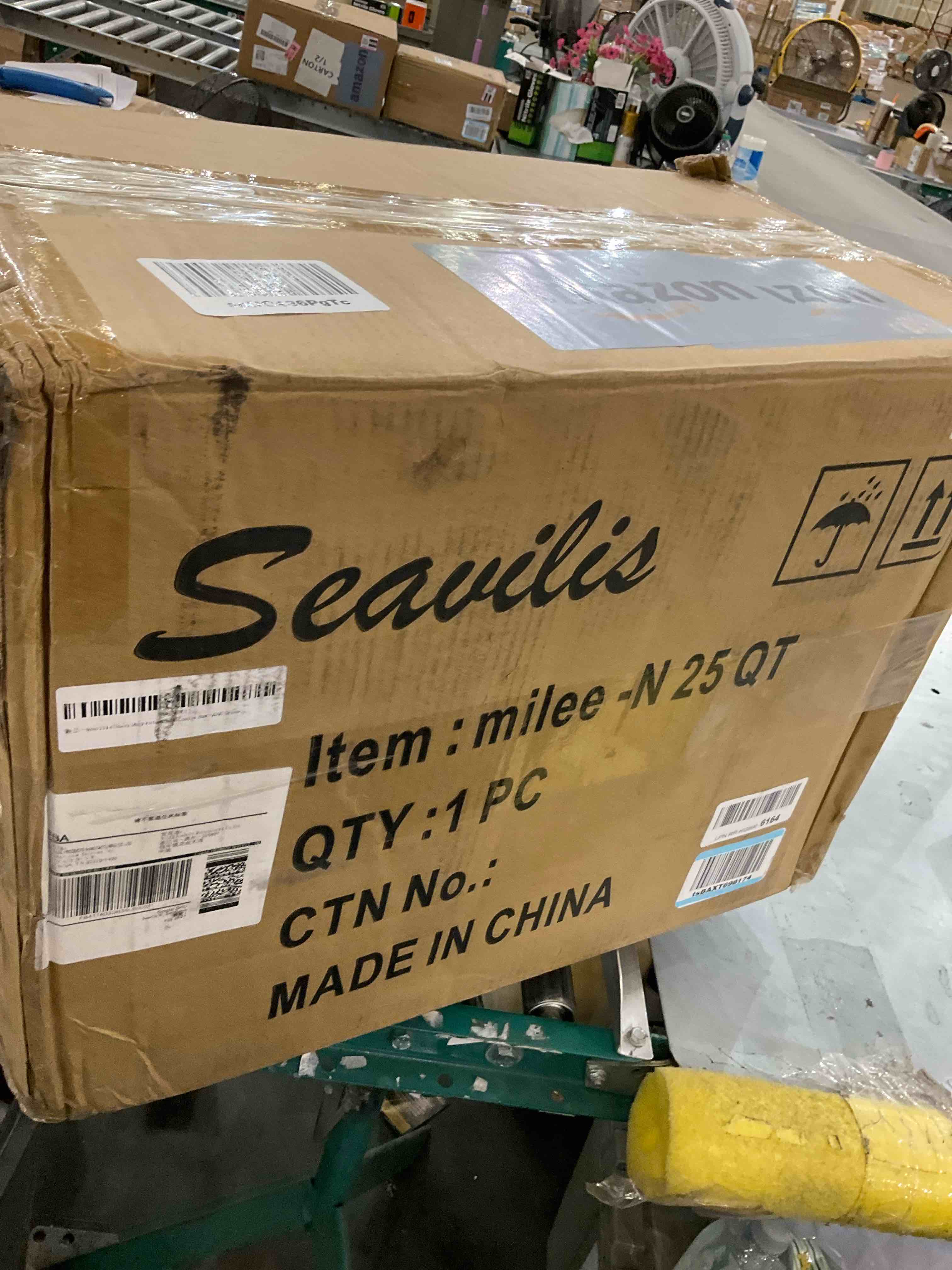 https://s3.amazonaws.com/lotting-images-prod/BargainHunt/EXS01335582_1720458432686.jpeg