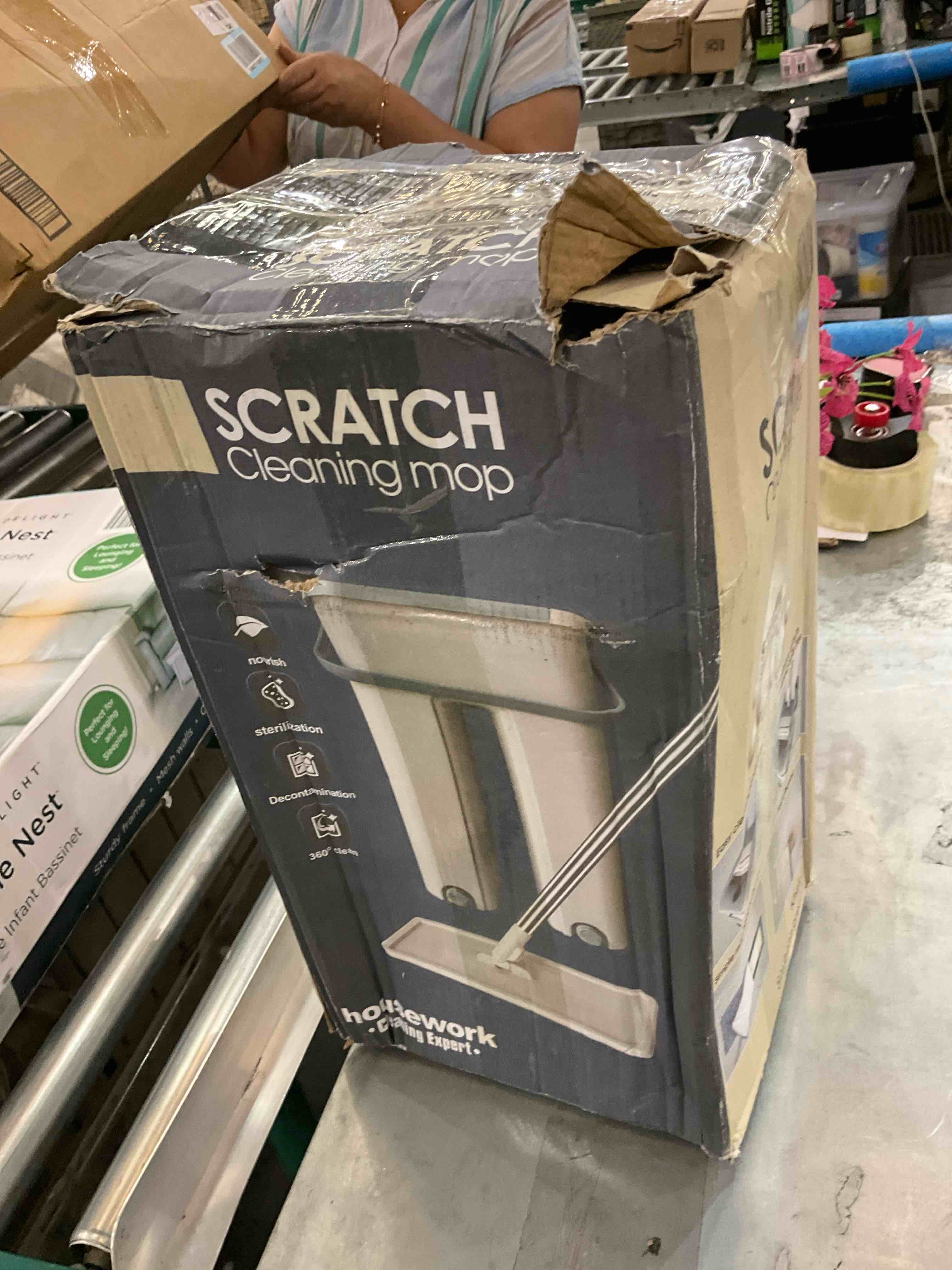 https://s3.amazonaws.com/lotting-images-prod/BargainHunt/EXS01335855_1720626182684.jpeg