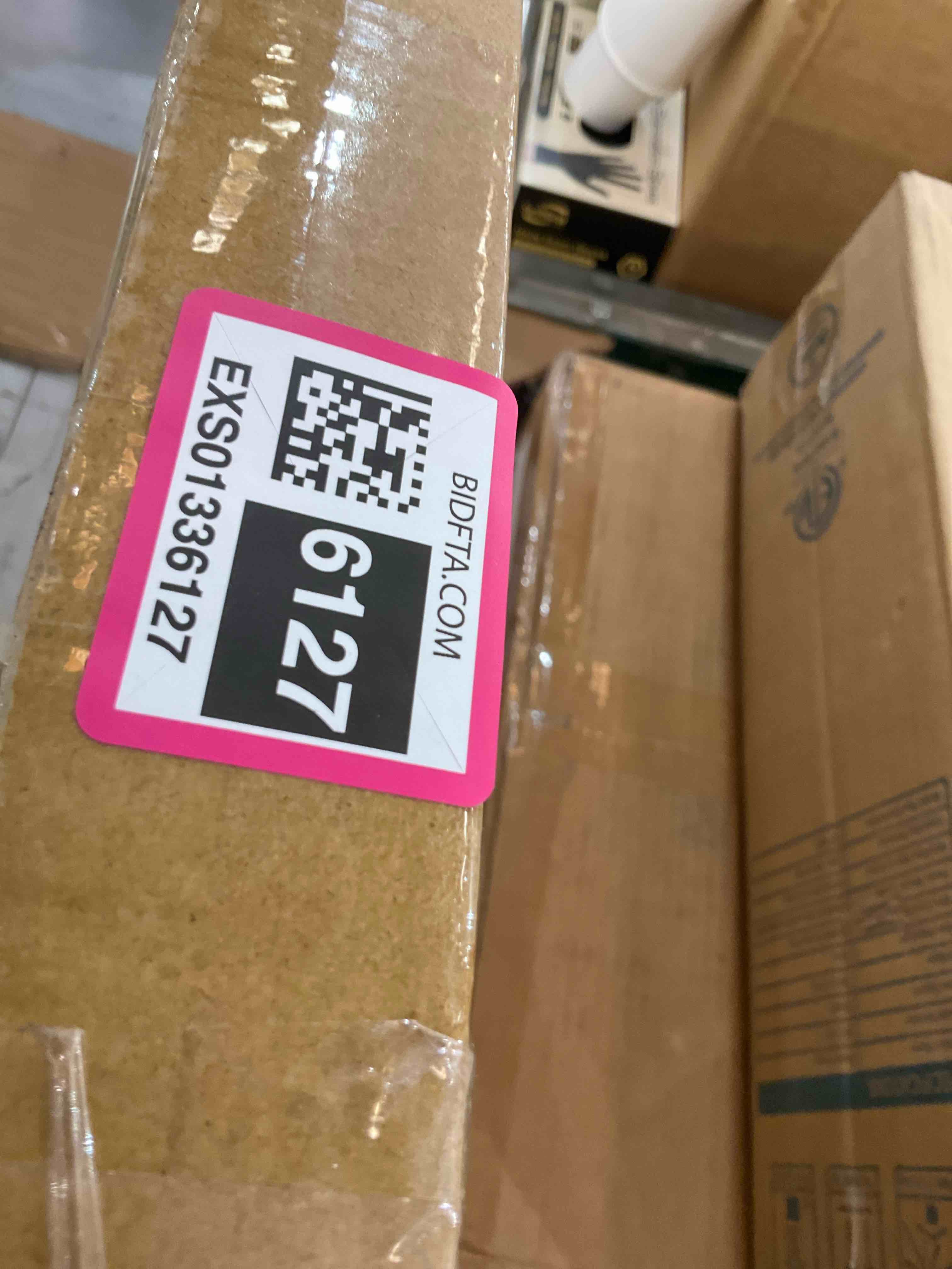 https://s3.amazonaws.com/lotting-images-prod/BargainHunt/EXS01336127_1713292069881.jpeg