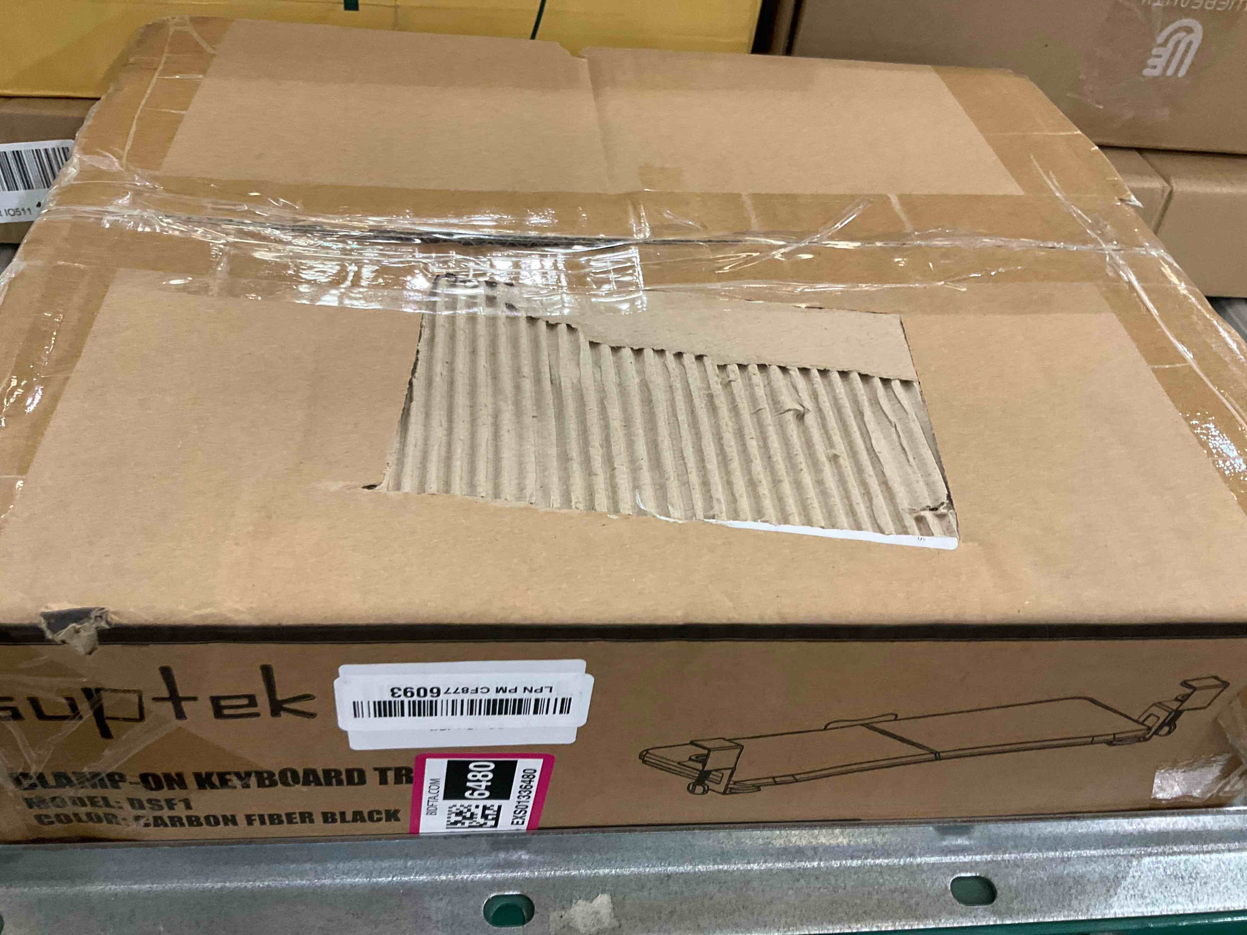 https://s3.amazonaws.com/lotting-images-prod/BargainHunt/EXS01336480_1713811145370.jpeg