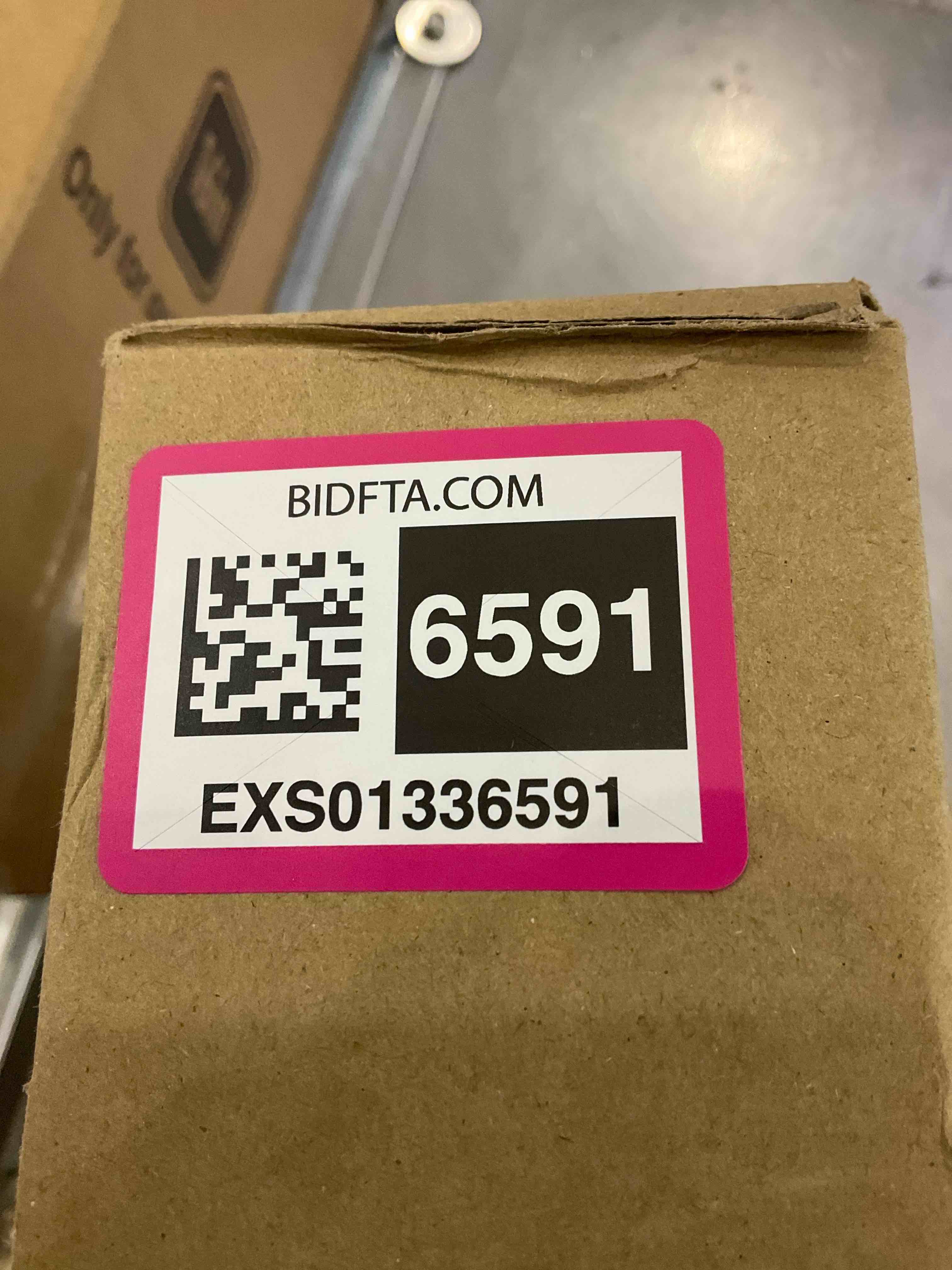 https://s3.amazonaws.com/lotting-images-prod/BargainHunt/EXS01336591_1712342830468.jpeg
