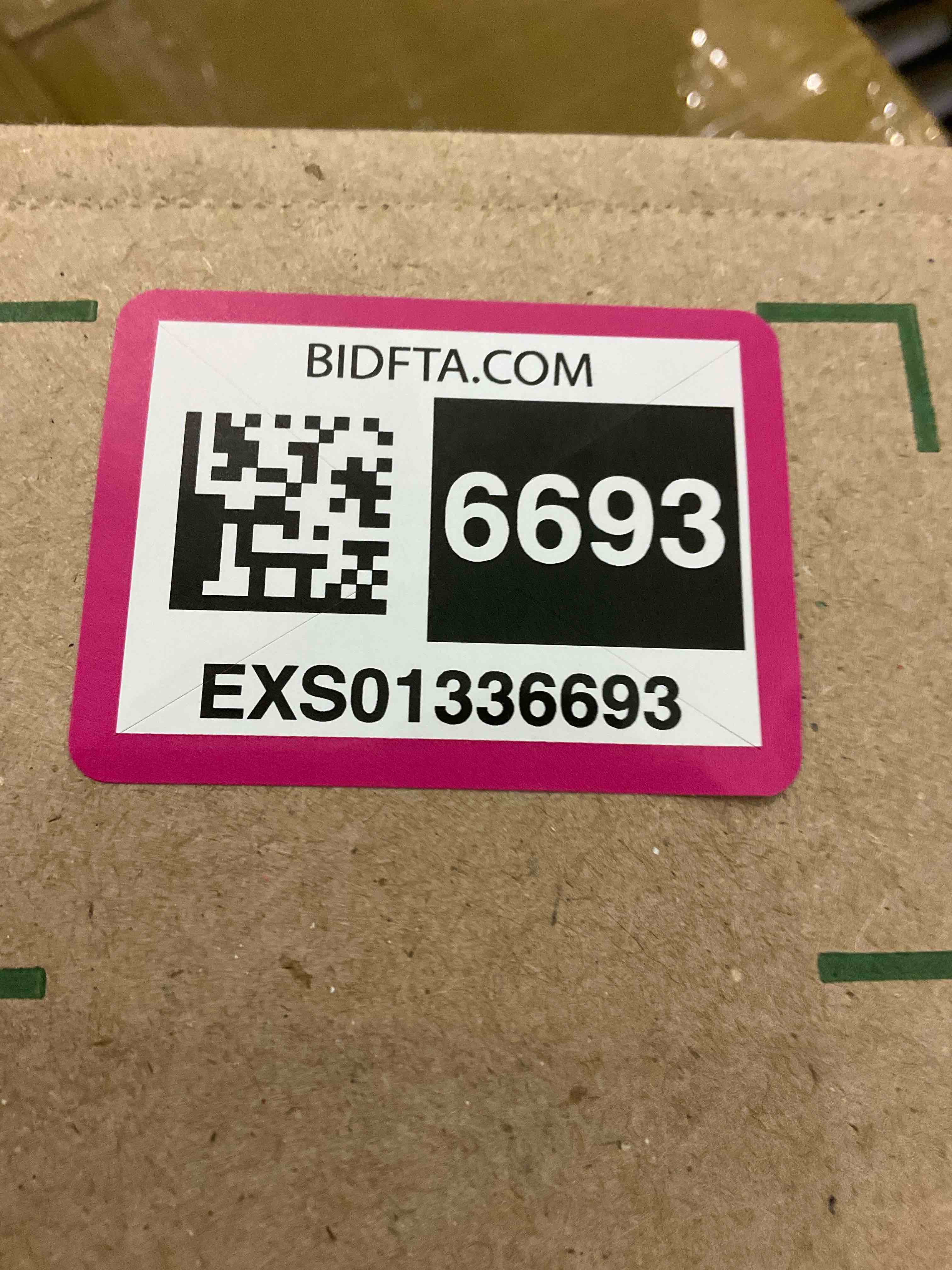 https://s3.amazonaws.com/lotting-images-prod/BargainHunt/EXS01336693_1712669690906.jpeg