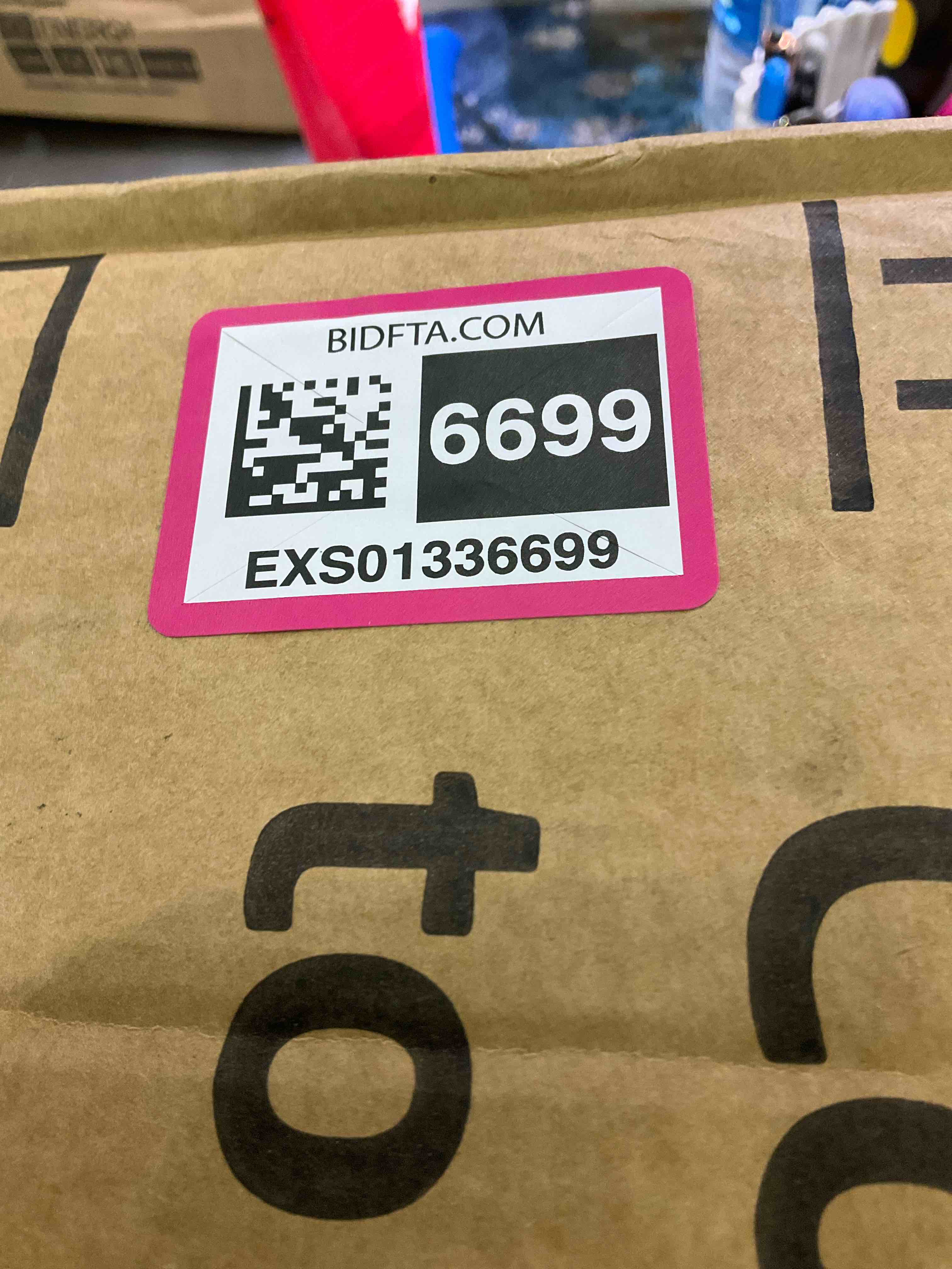 https://s3.amazonaws.com/lotting-images-prod/BargainHunt/EXS01336699_1712670923312.jpeg