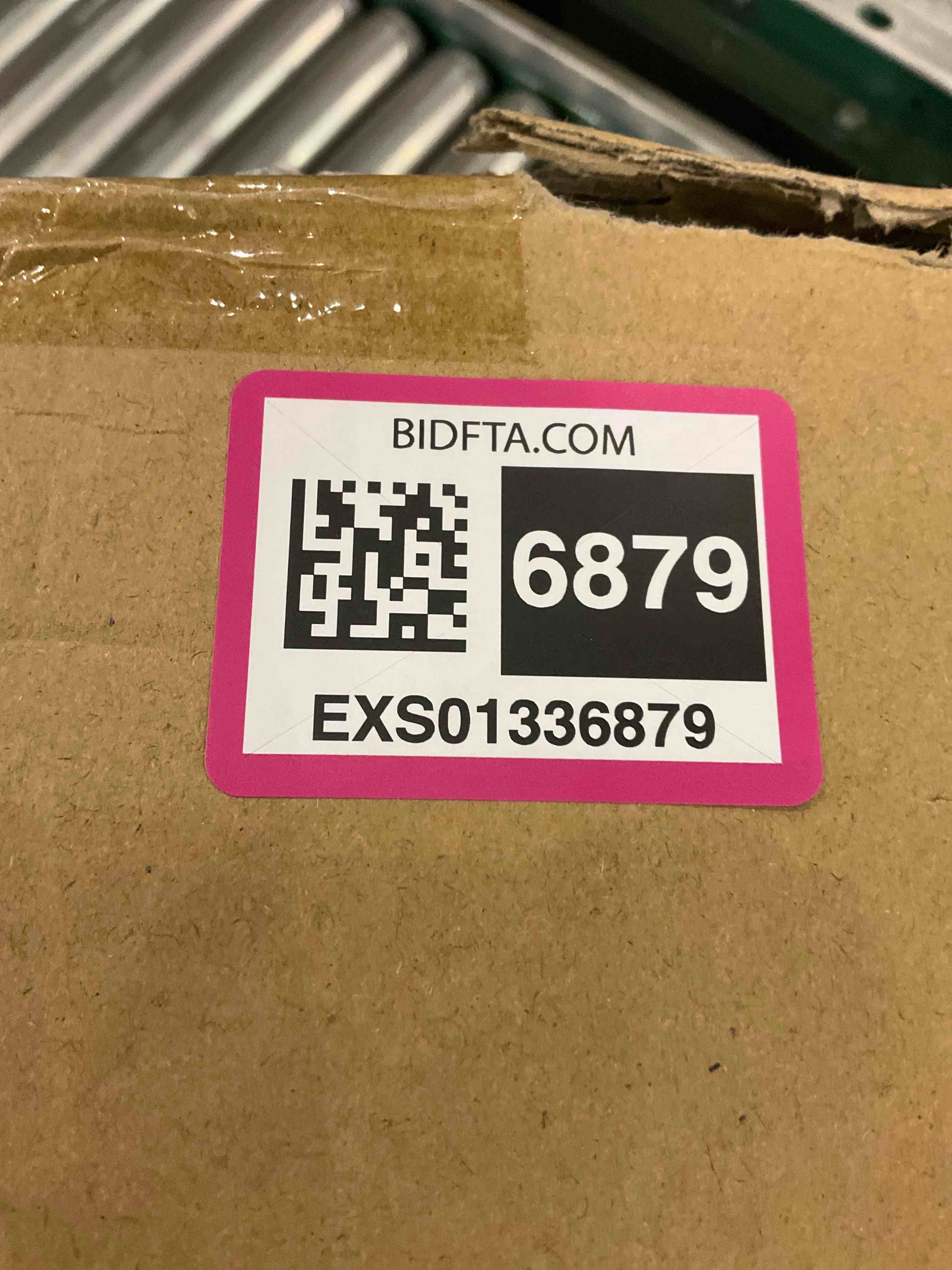 https://s3.amazonaws.com/lotting-images-prod/BargainHunt/EXS01336879_1712834960466.jpeg