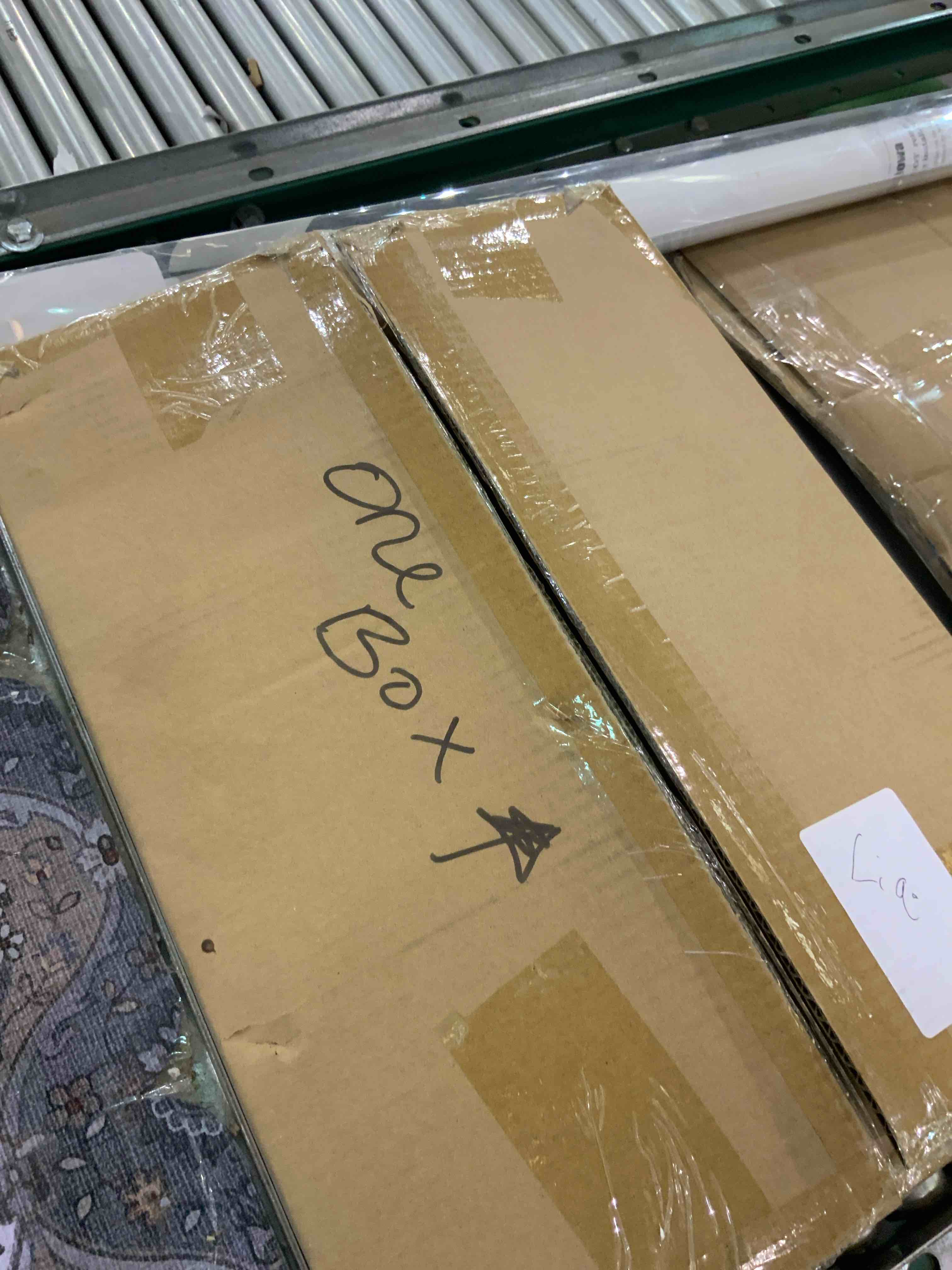 https://s3.amazonaws.com/lotting-images-prod/BargainHunt/EXS01337090_1712342709918.jpeg