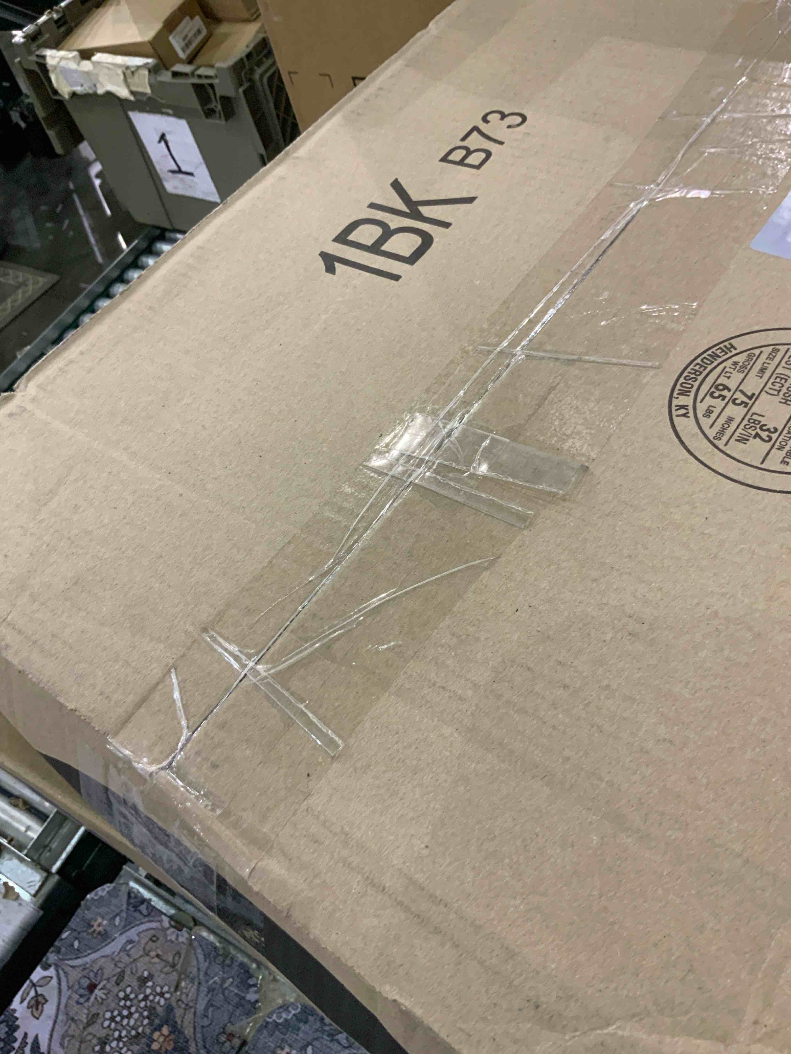 https://s3.amazonaws.com/lotting-images-prod/BargainHunt/EXS01337263_1712603481813.jpeg