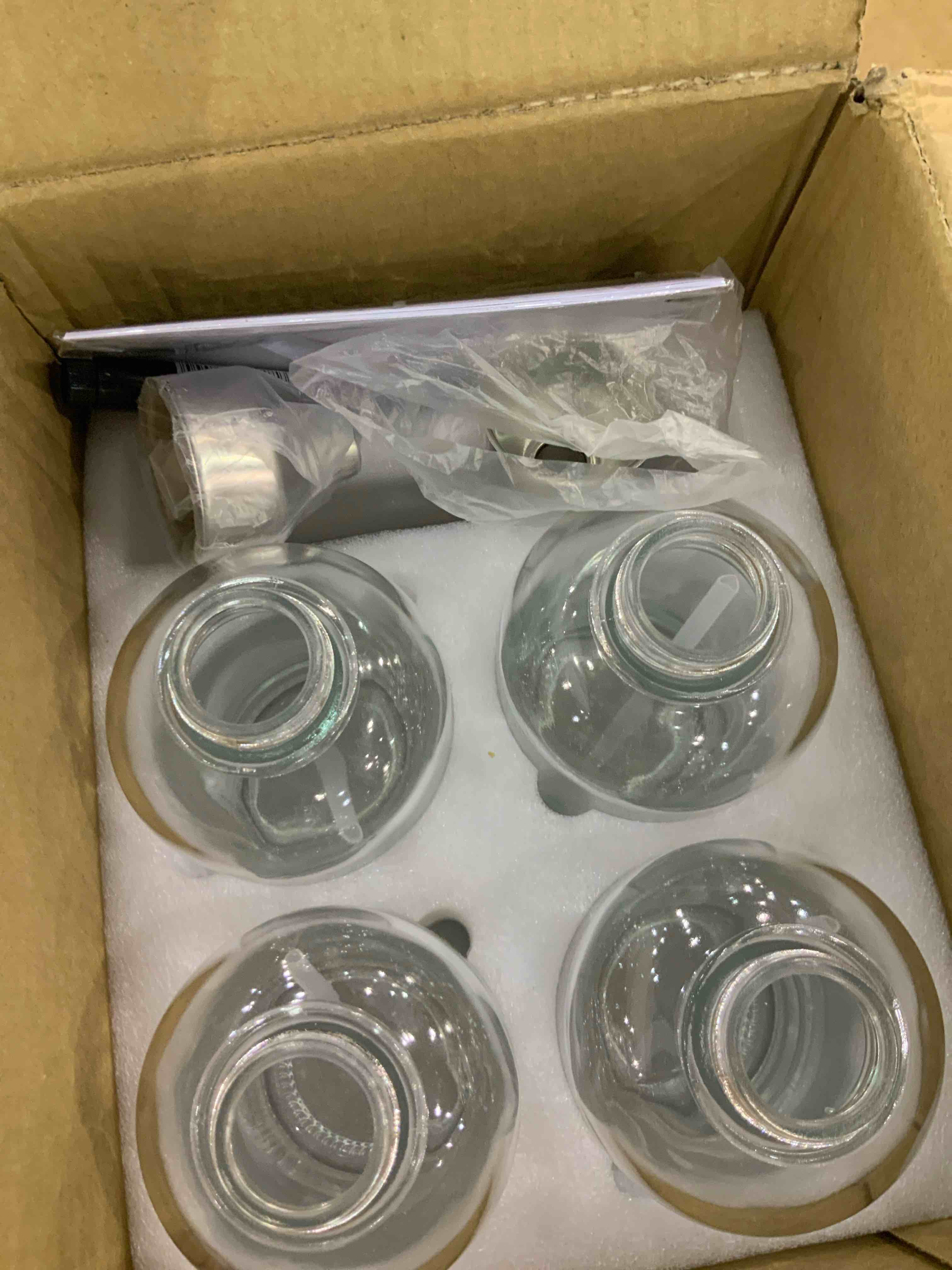 https://s3.amazonaws.com/lotting-images-prod/BargainHunt/EXS01337284_1712663591923.jpeg