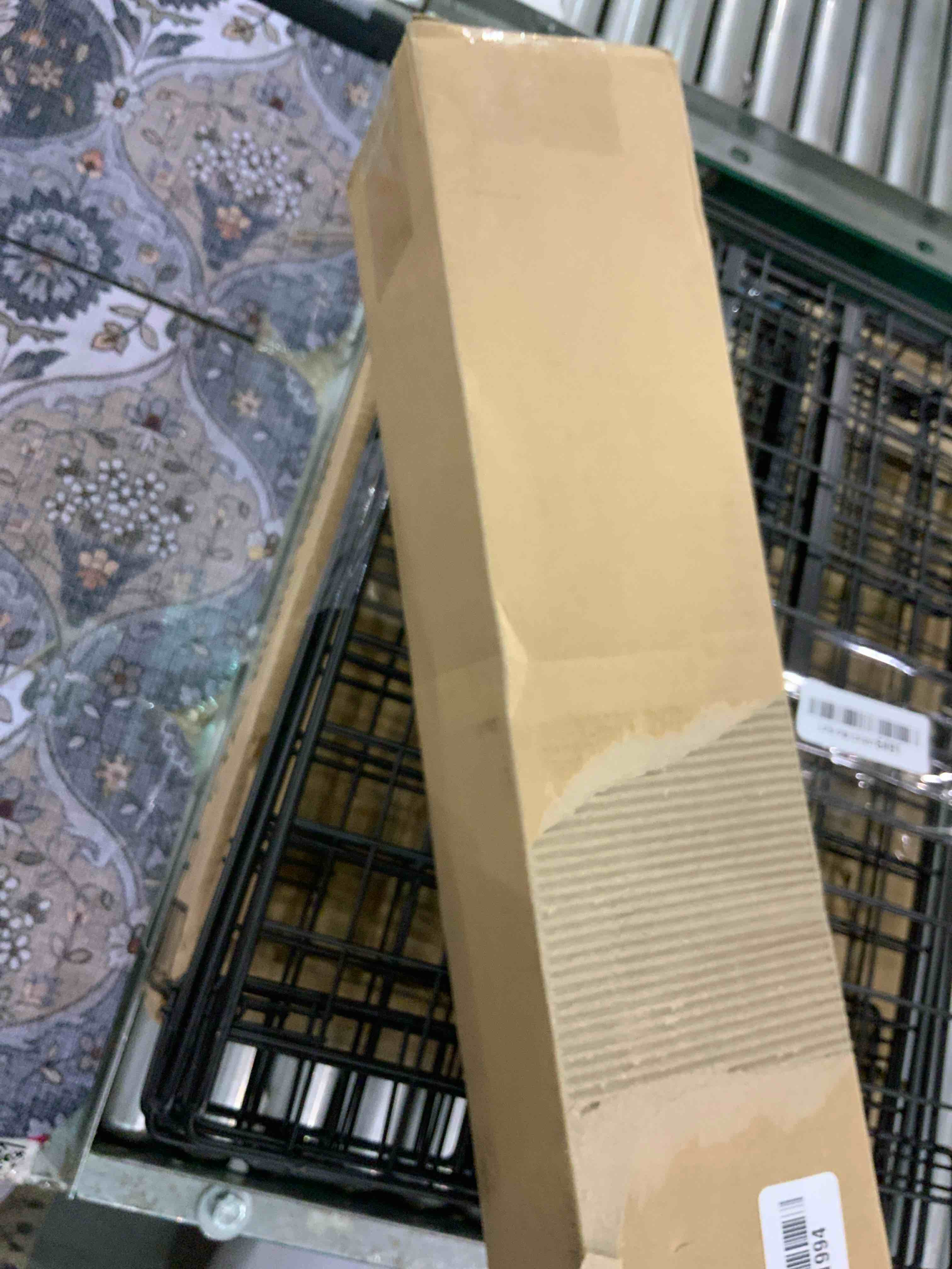 https://s3.amazonaws.com/lotting-images-prod/BargainHunt/EXS01337326_1712671475904.jpeg