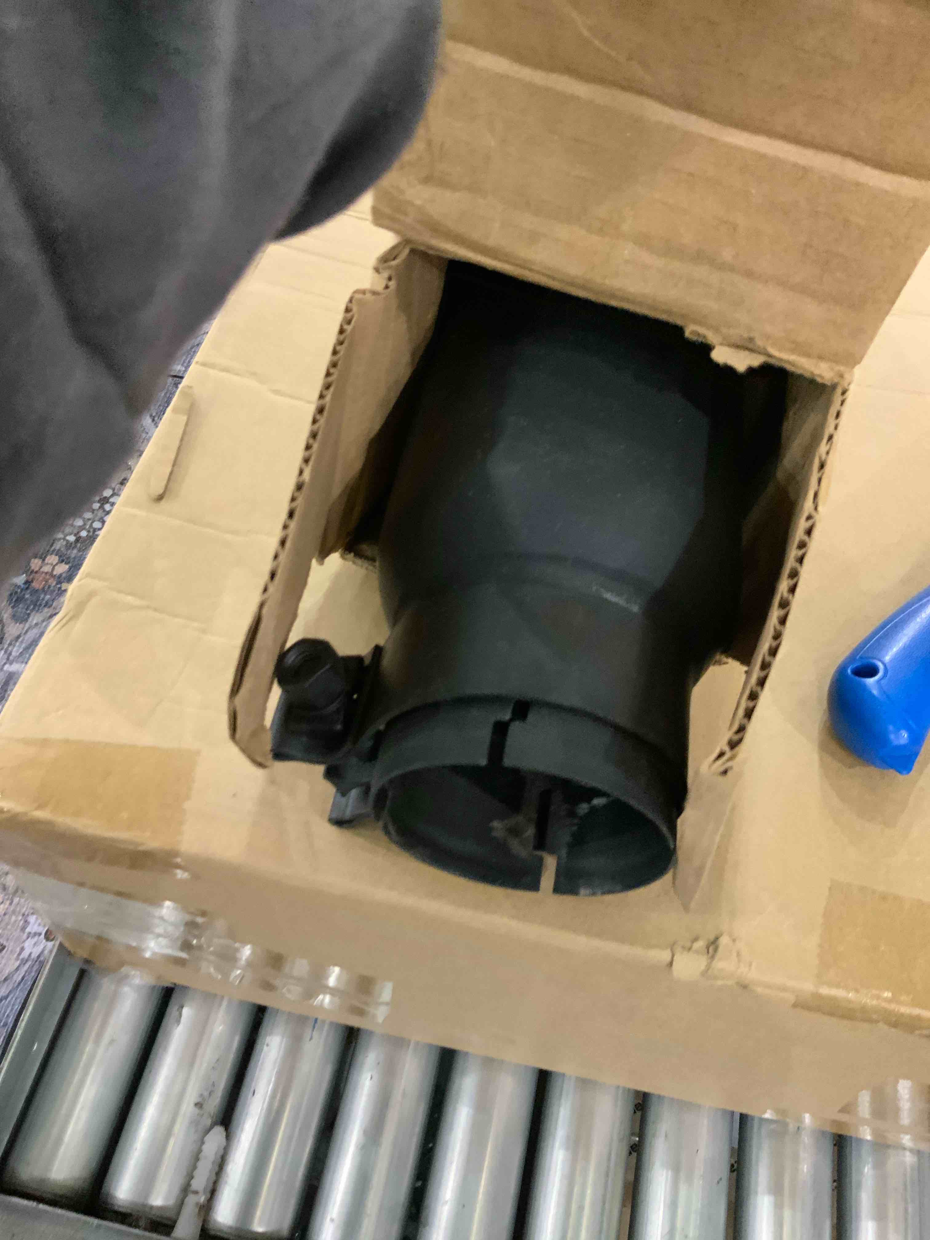 https://s3.amazonaws.com/lotting-images-prod/BargainHunt/EXS01337395_1712681797652.jpeg