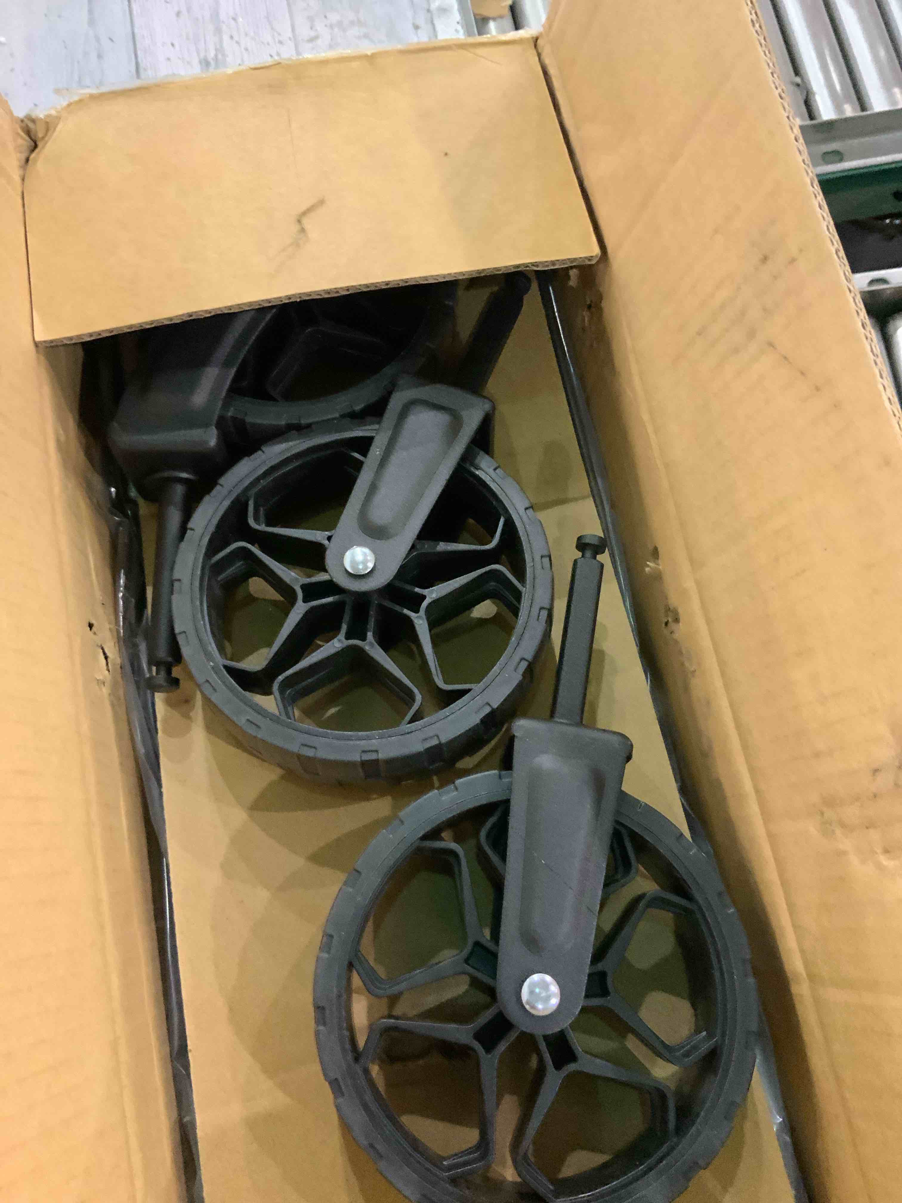 https://s3.amazonaws.com/lotting-images-prod/BargainHunt/EXS01337450_1712747858651.jpeg