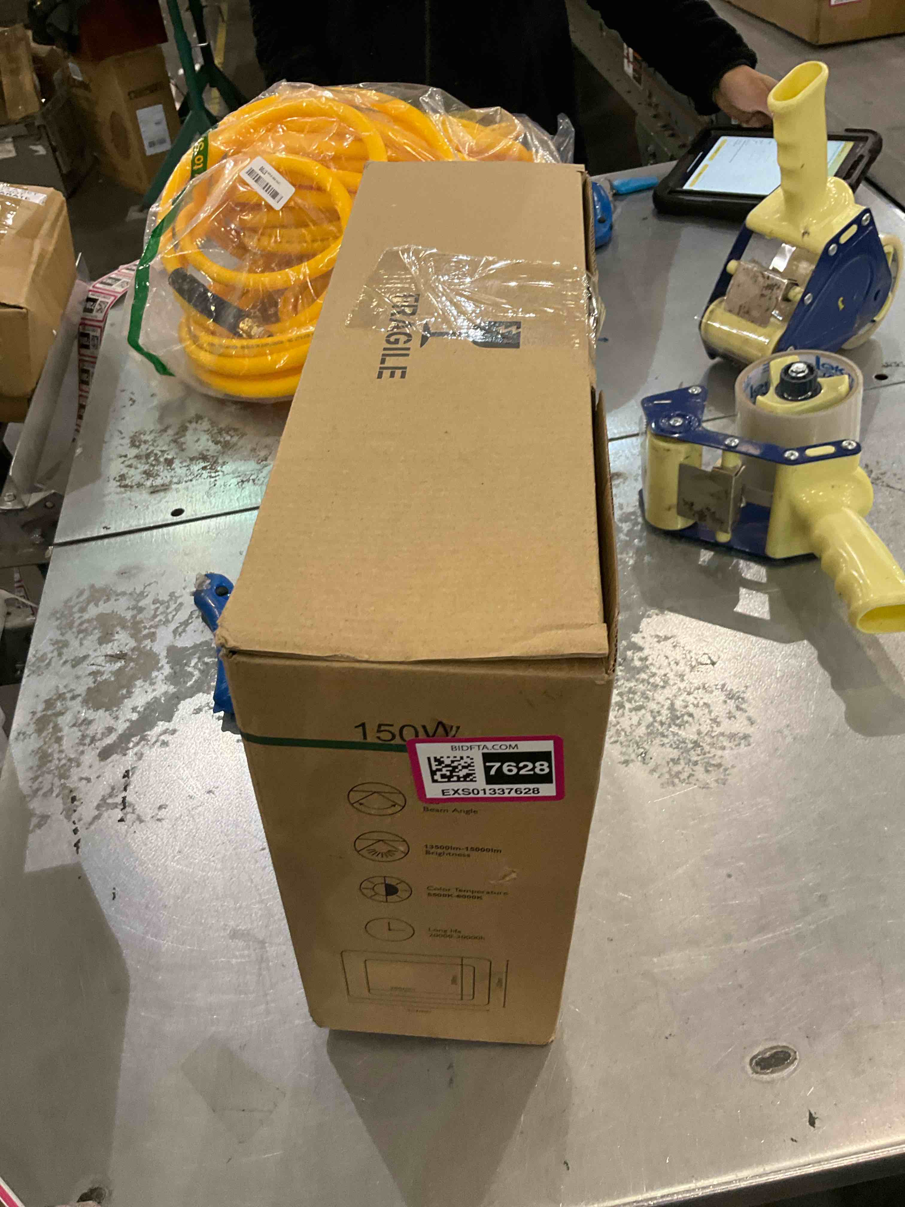 https://s3.amazonaws.com/lotting-images-prod/BargainHunt/EXS01337628_1712687196492.jpeg