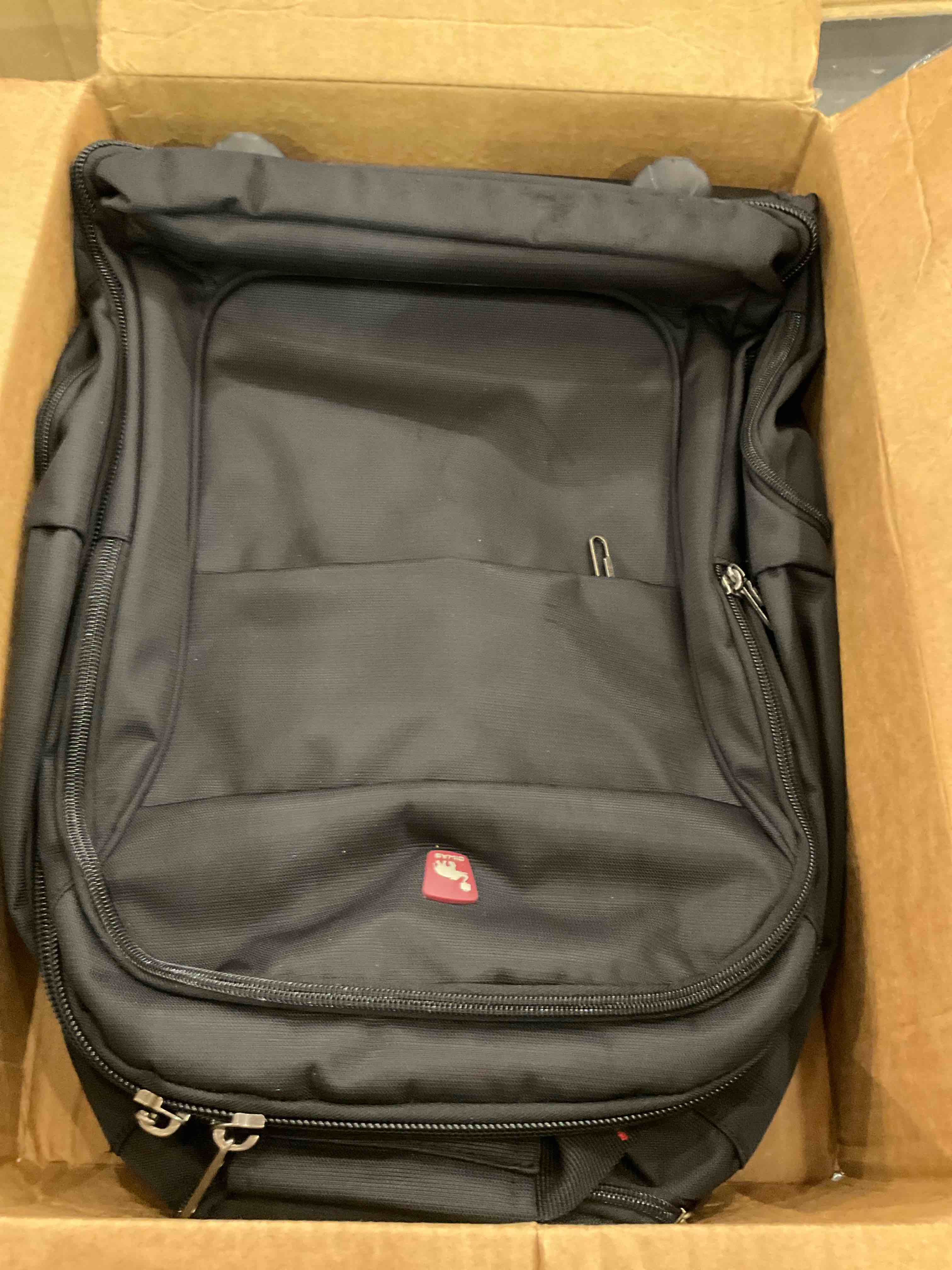 https://s3.amazonaws.com/lotting-images-prod/BargainHunt/EXS01337896_1712854516130.jpeg