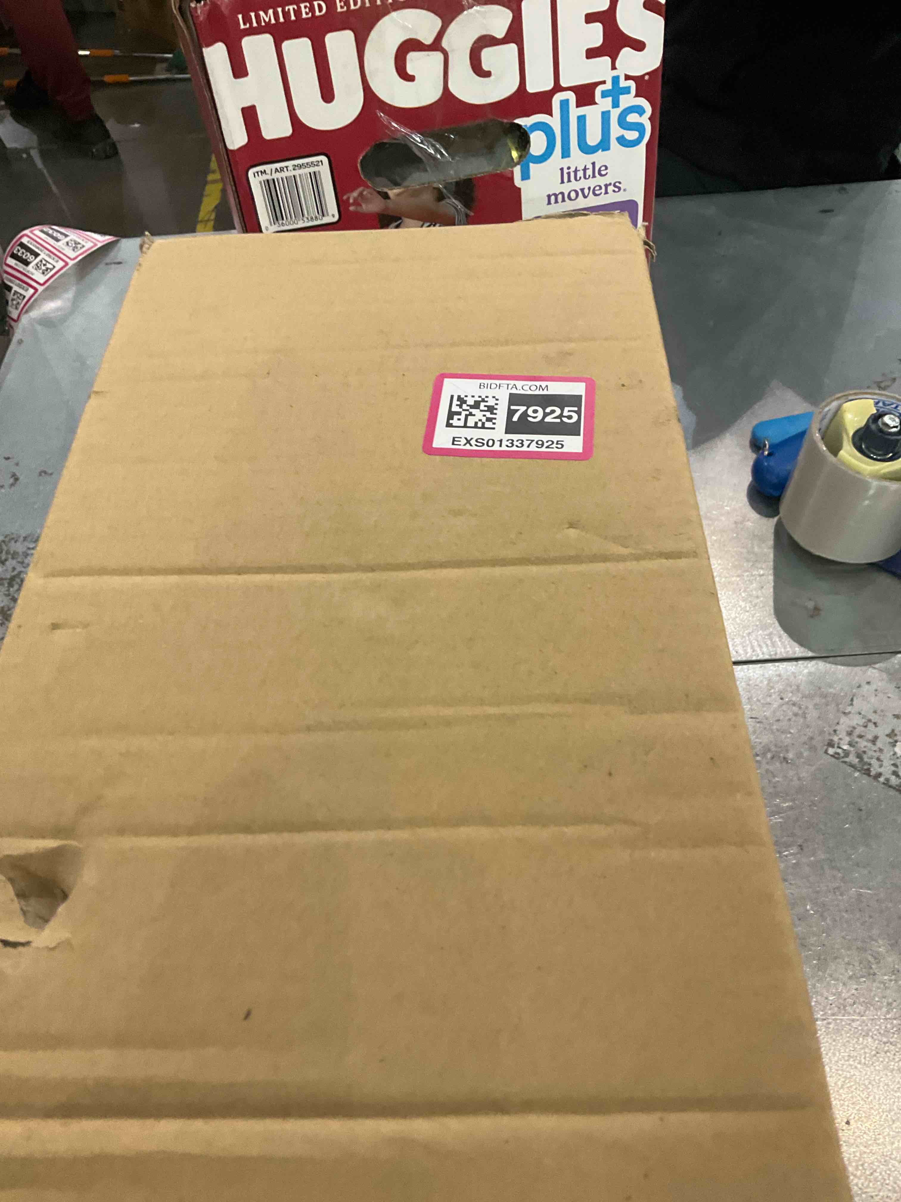 https://s3.amazonaws.com/lotting-images-prod/BargainHunt/EXS01337925_1712859795410.jpeg