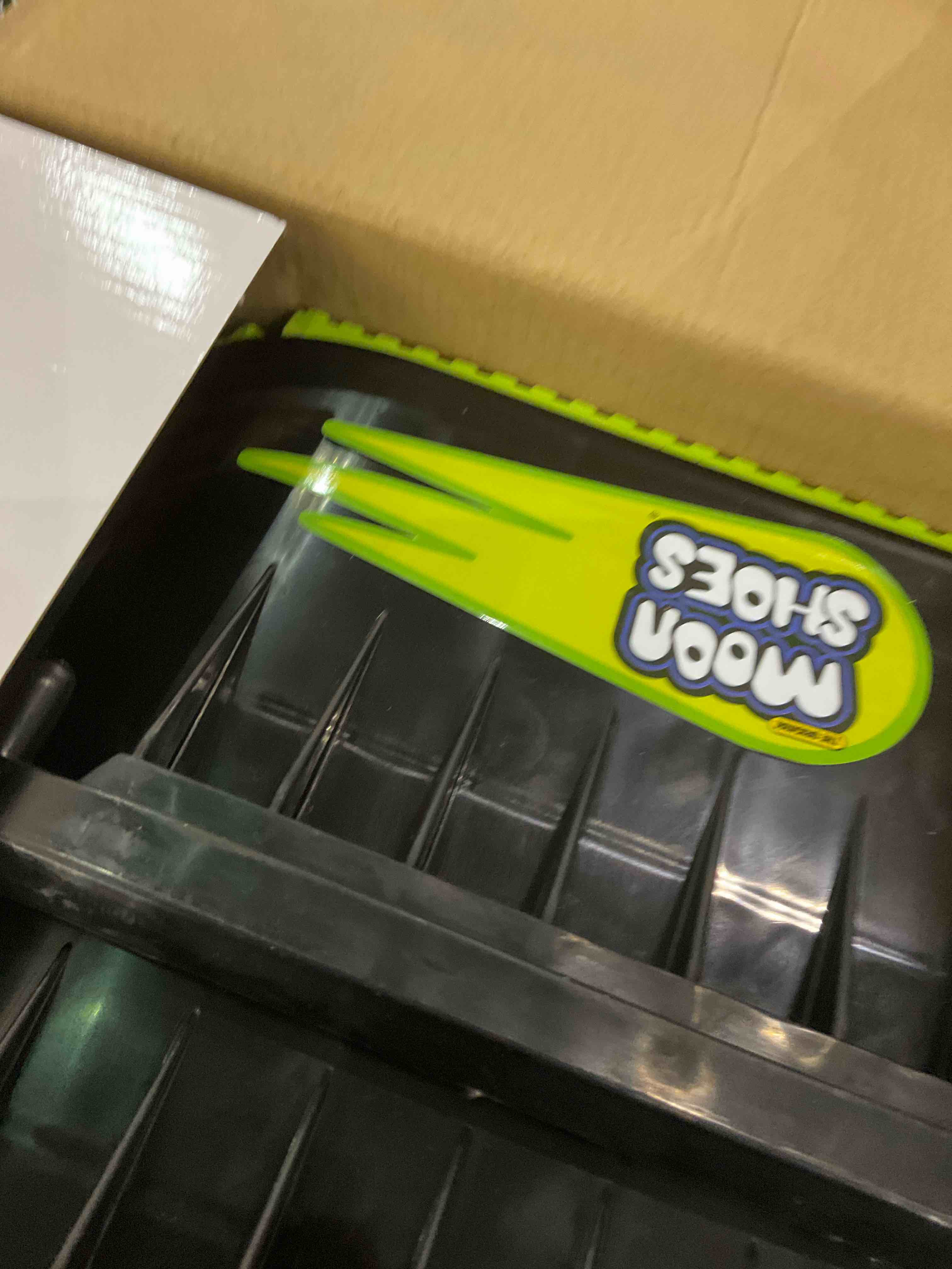 https://s3.amazonaws.com/lotting-images-prod/BargainHunt/EXS01338201_1712662635588.jpeg