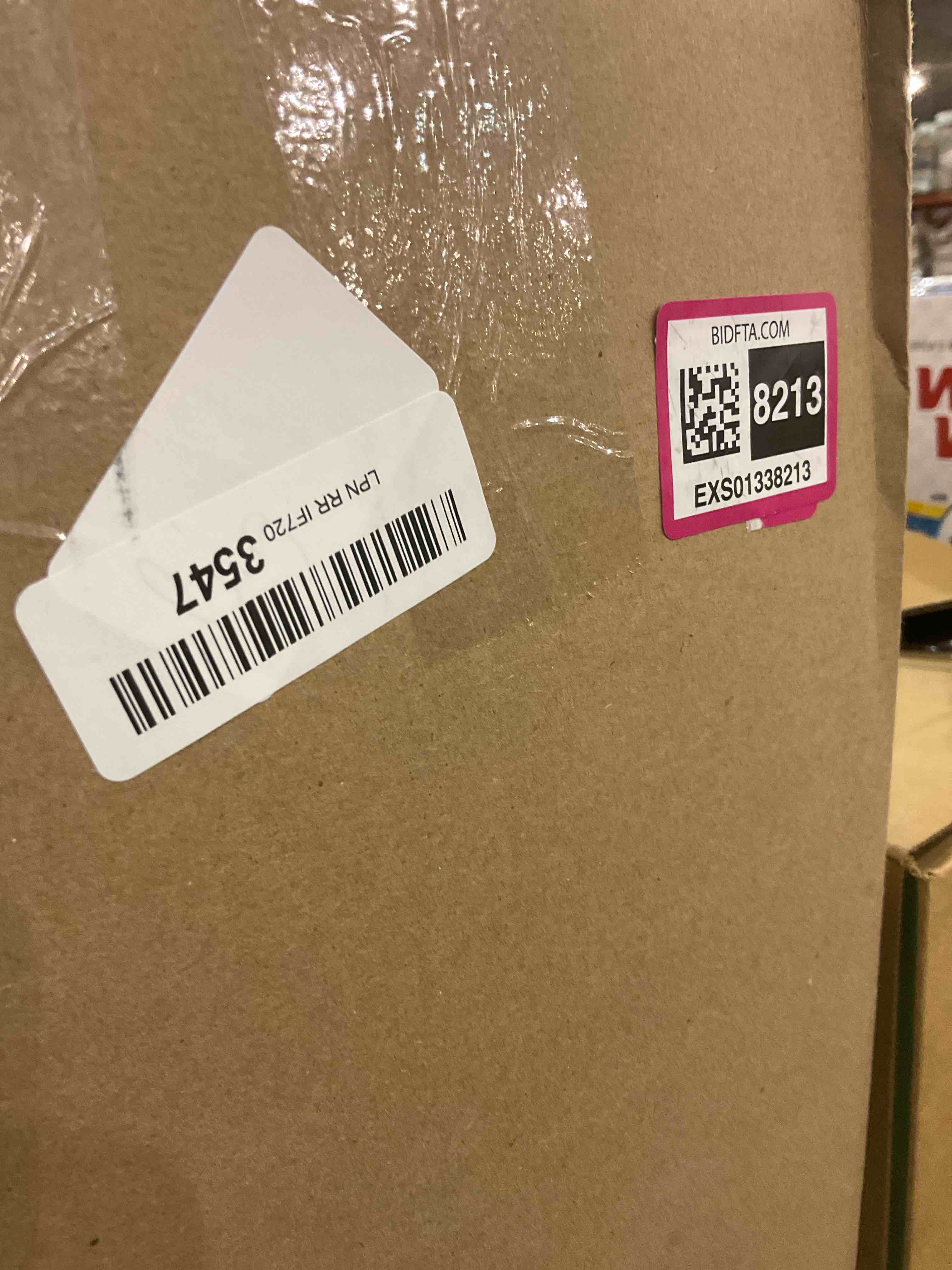 https://s3.amazonaws.com/lotting-images-prod/BargainHunt/EXS01338213_1712676896421.jpeg