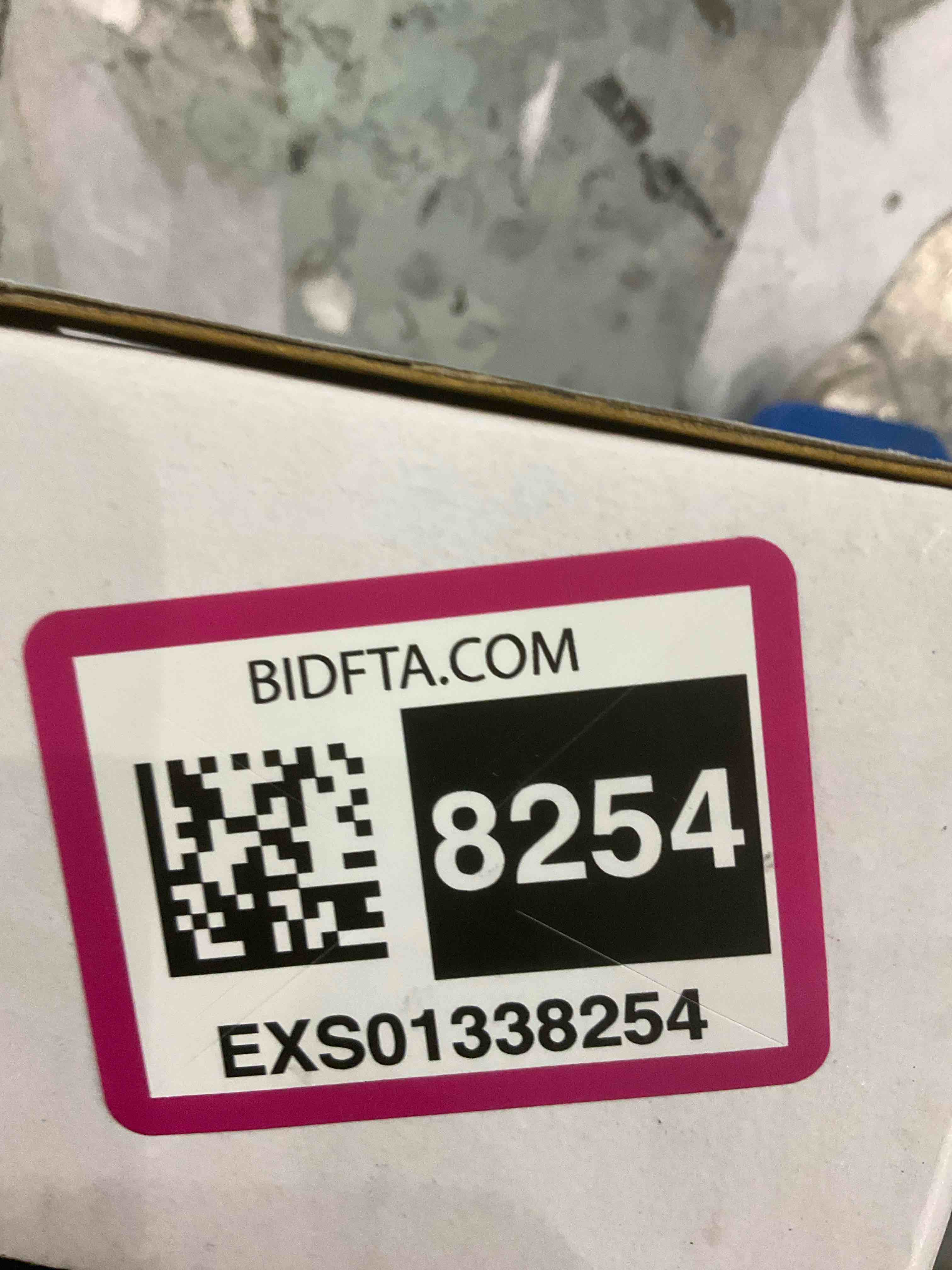 https://s3.amazonaws.com/lotting-images-prod/BargainHunt/EXS01338254_1712749553033.jpeg