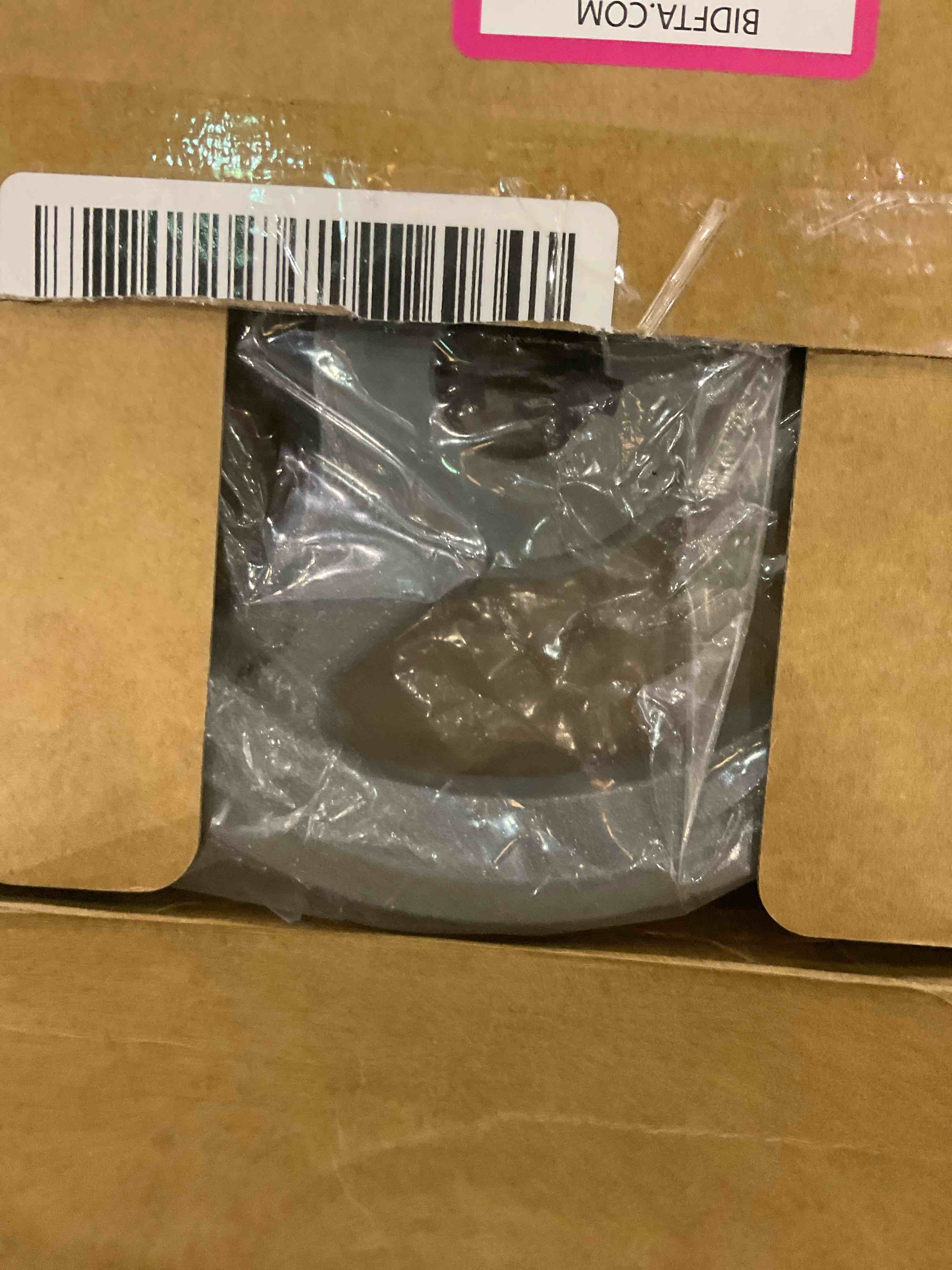 https://s3.amazonaws.com/lotting-images-prod/BargainHunt/EXS01338316_1712760291687.jpeg