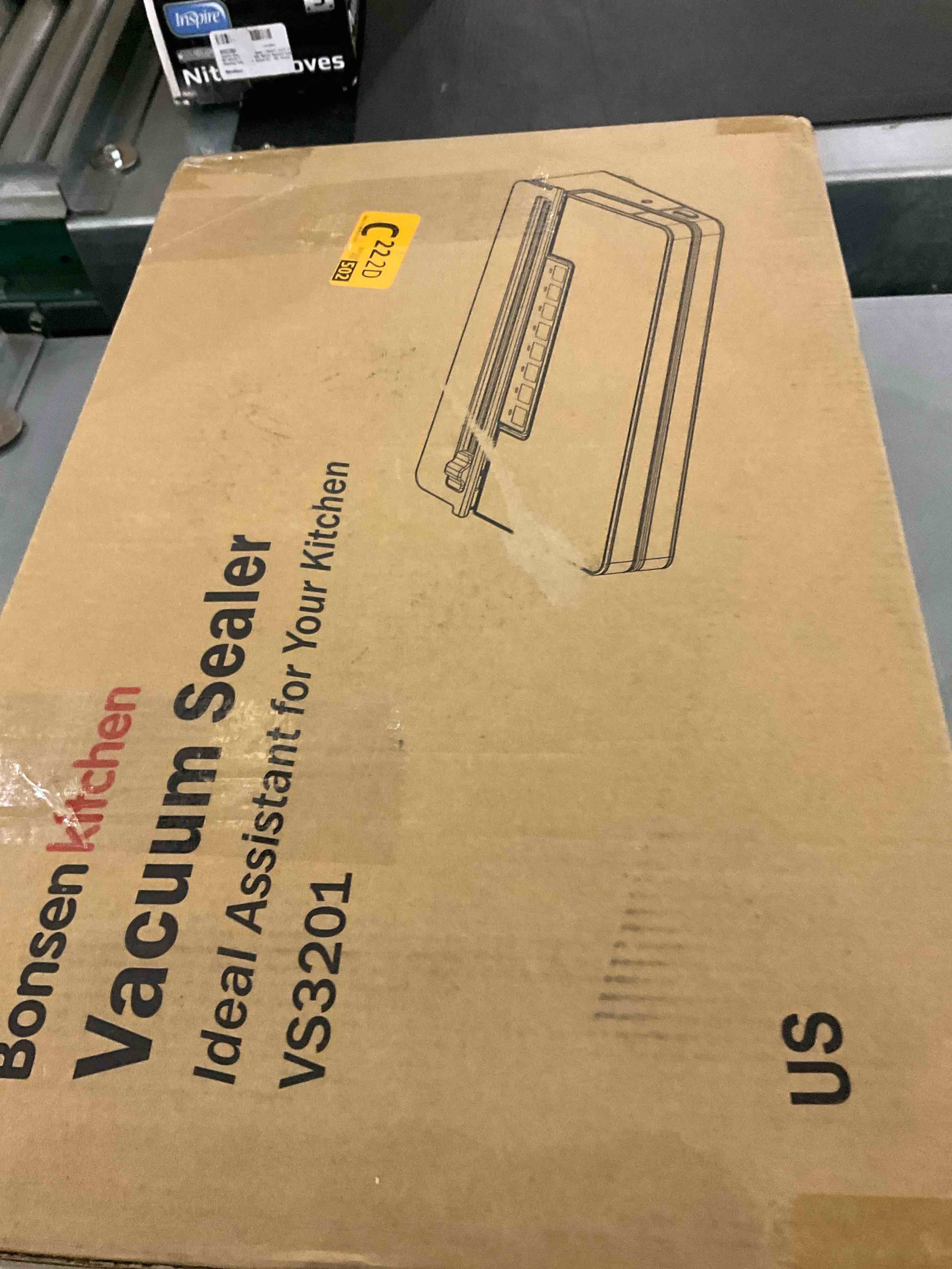 https://s3.amazonaws.com/lotting-images-prod/BargainHunt/EXS01338976_1713787925386.jpeg