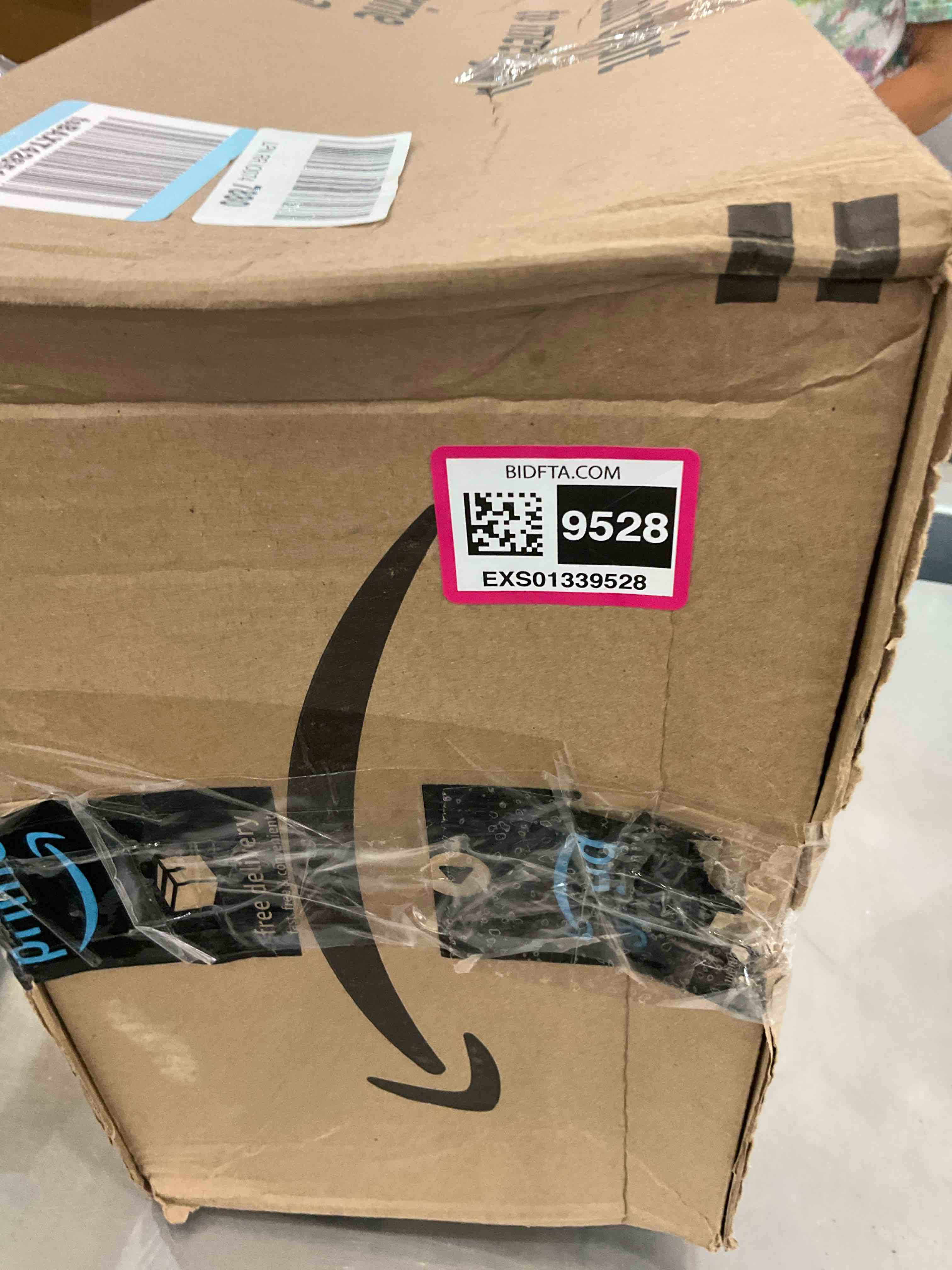 https://s3.amazonaws.com/lotting-images-prod/BargainHunt/EXS01339528_1713807756497.jpeg