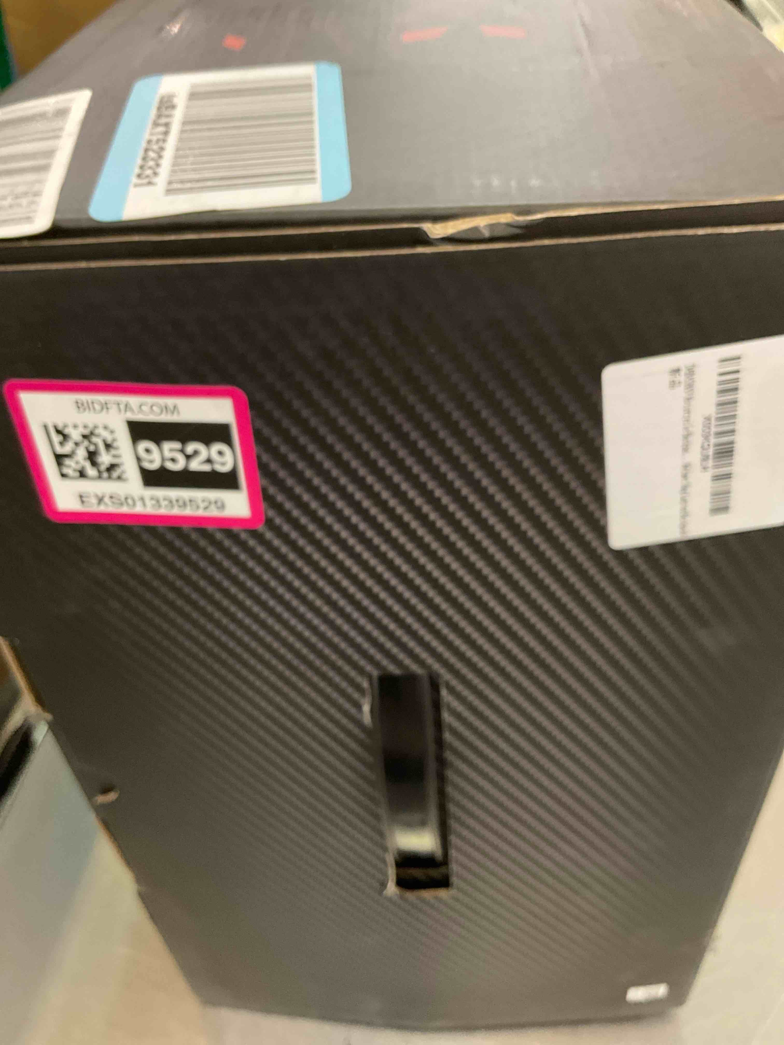 https://s3.amazonaws.com/lotting-images-prod/BargainHunt/EXS01339529_1713807608623.jpeg