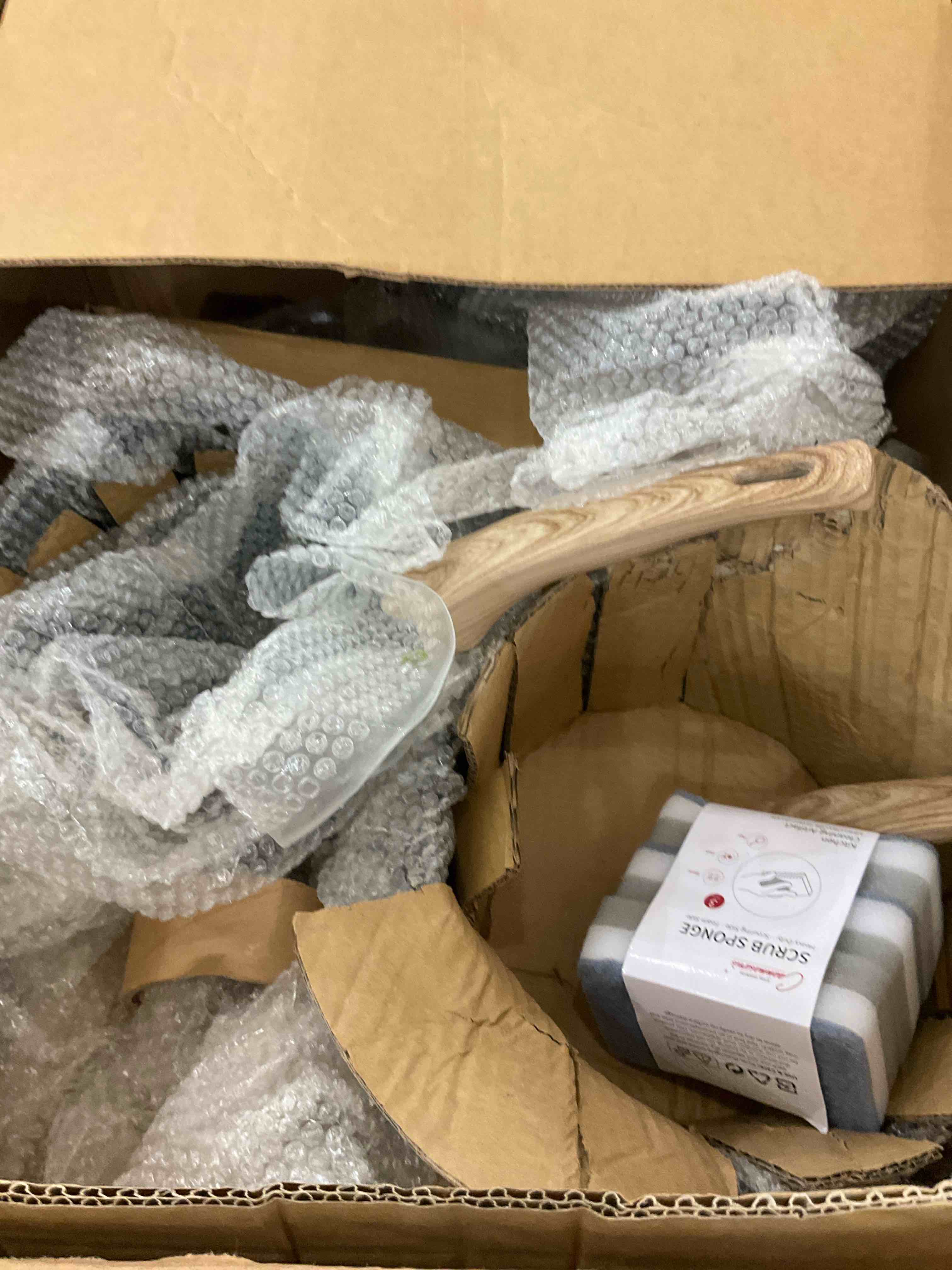 https://s3.amazonaws.com/lotting-images-prod/BargainHunt/EXS01339536_1713806388097.jpeg