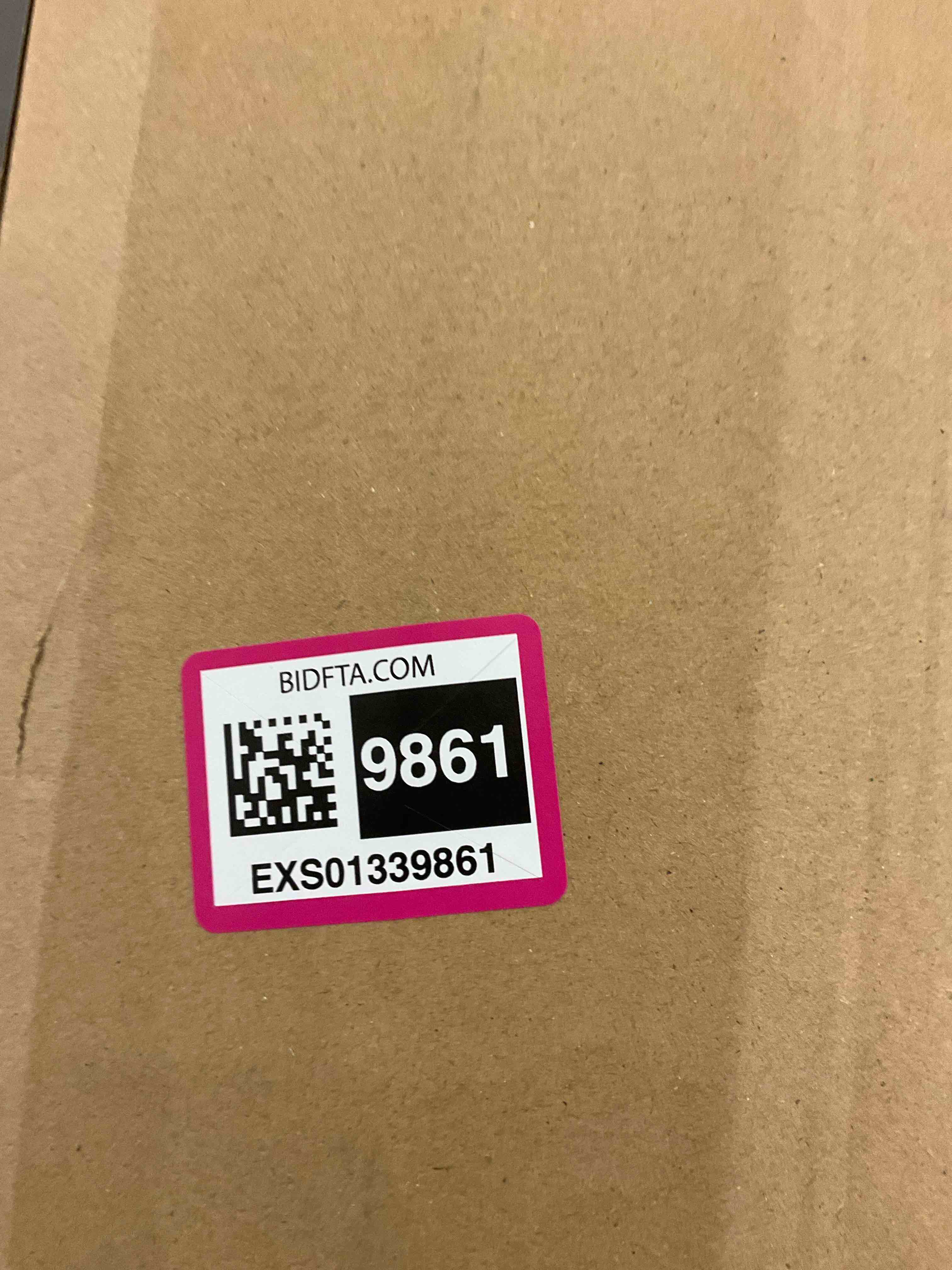 https://s3.amazonaws.com/lotting-images-prod/BargainHunt/EXS01339861_1714398020977.jpeg