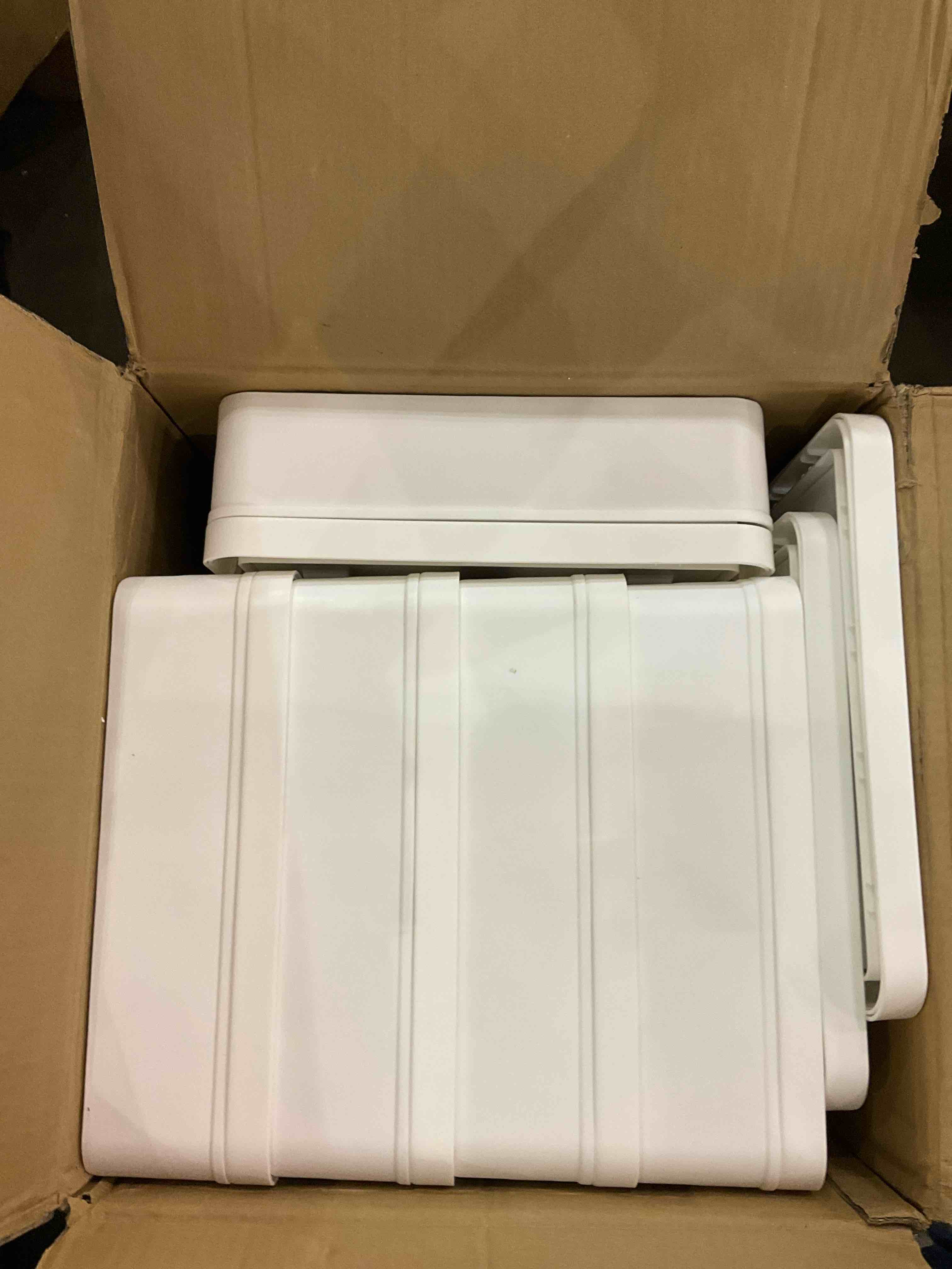 https://s3.amazonaws.com/lotting-images-prod/BargainHunt/EXS01339970_1714481669255.jpeg