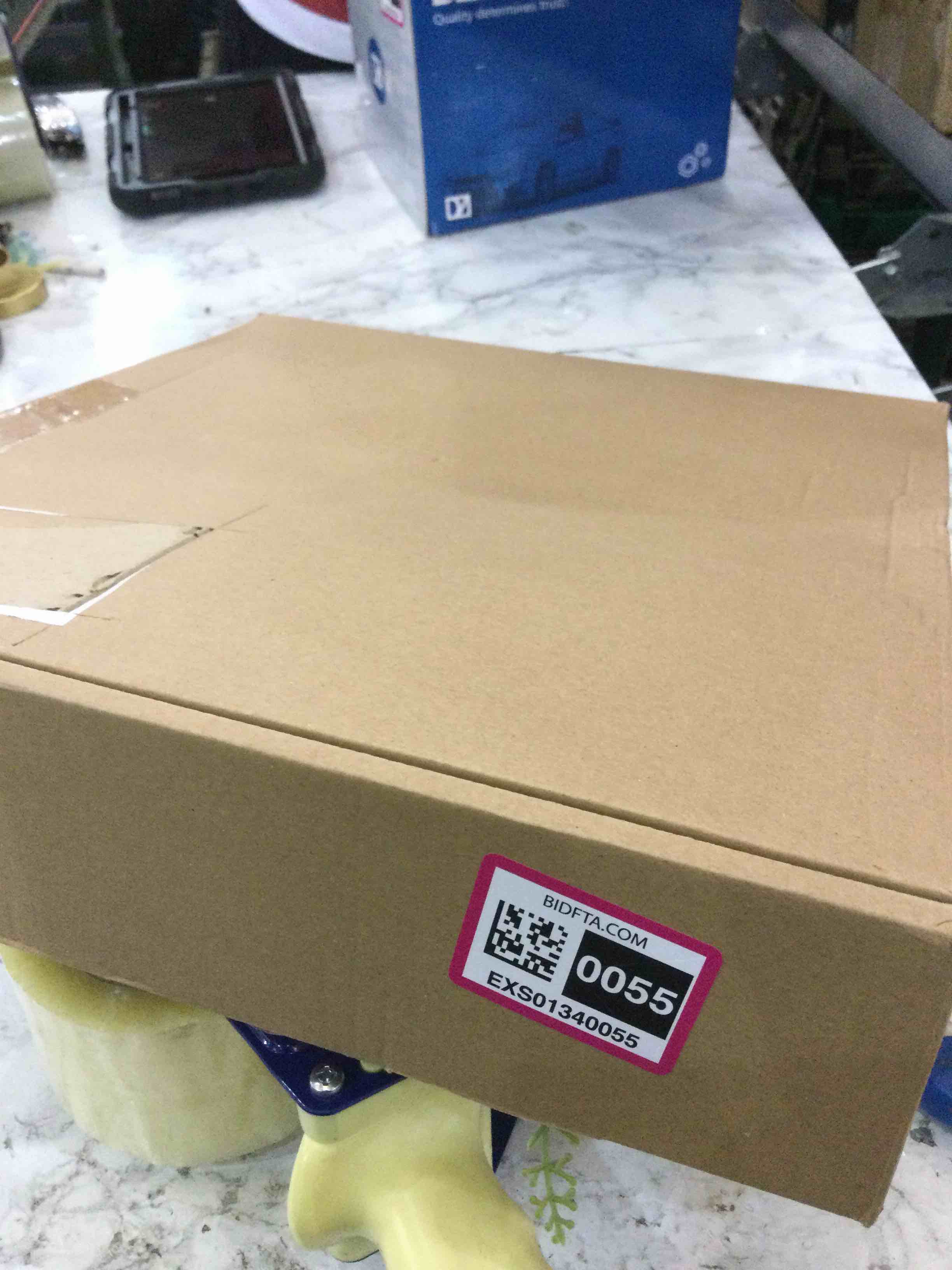 https://s3.amazonaws.com/lotting-images-prod/BargainHunt/EXS01340055_1711638885735.jpeg
