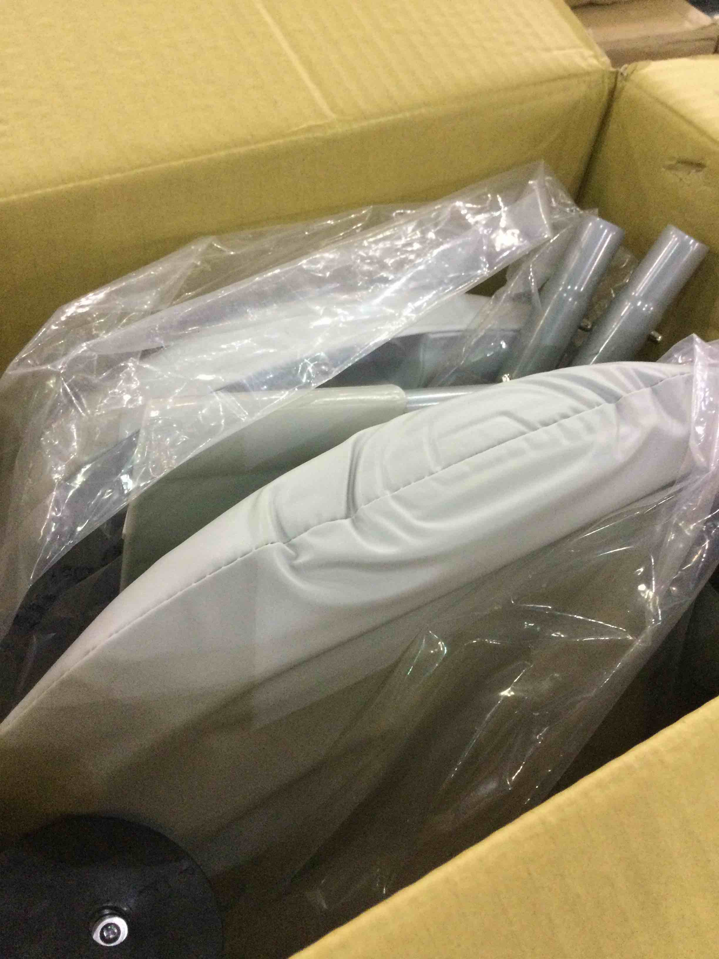 https://s3.amazonaws.com/lotting-images-prod/BargainHunt/EXS01340226_1711715605133.jpeg