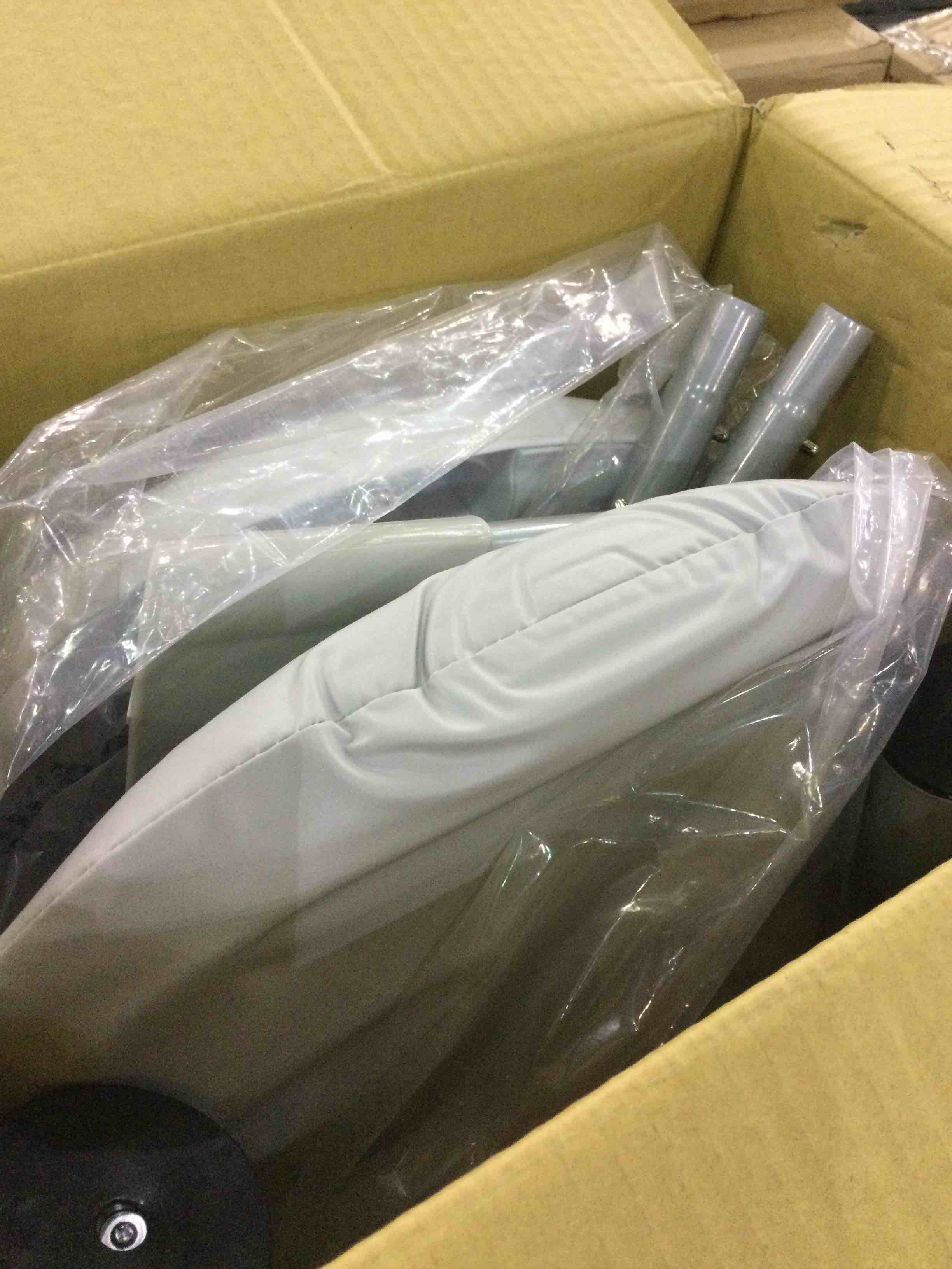 https://s3.amazonaws.com/lotting-images-prod/BargainHunt/EXS01340226_1711715606408.jpeg