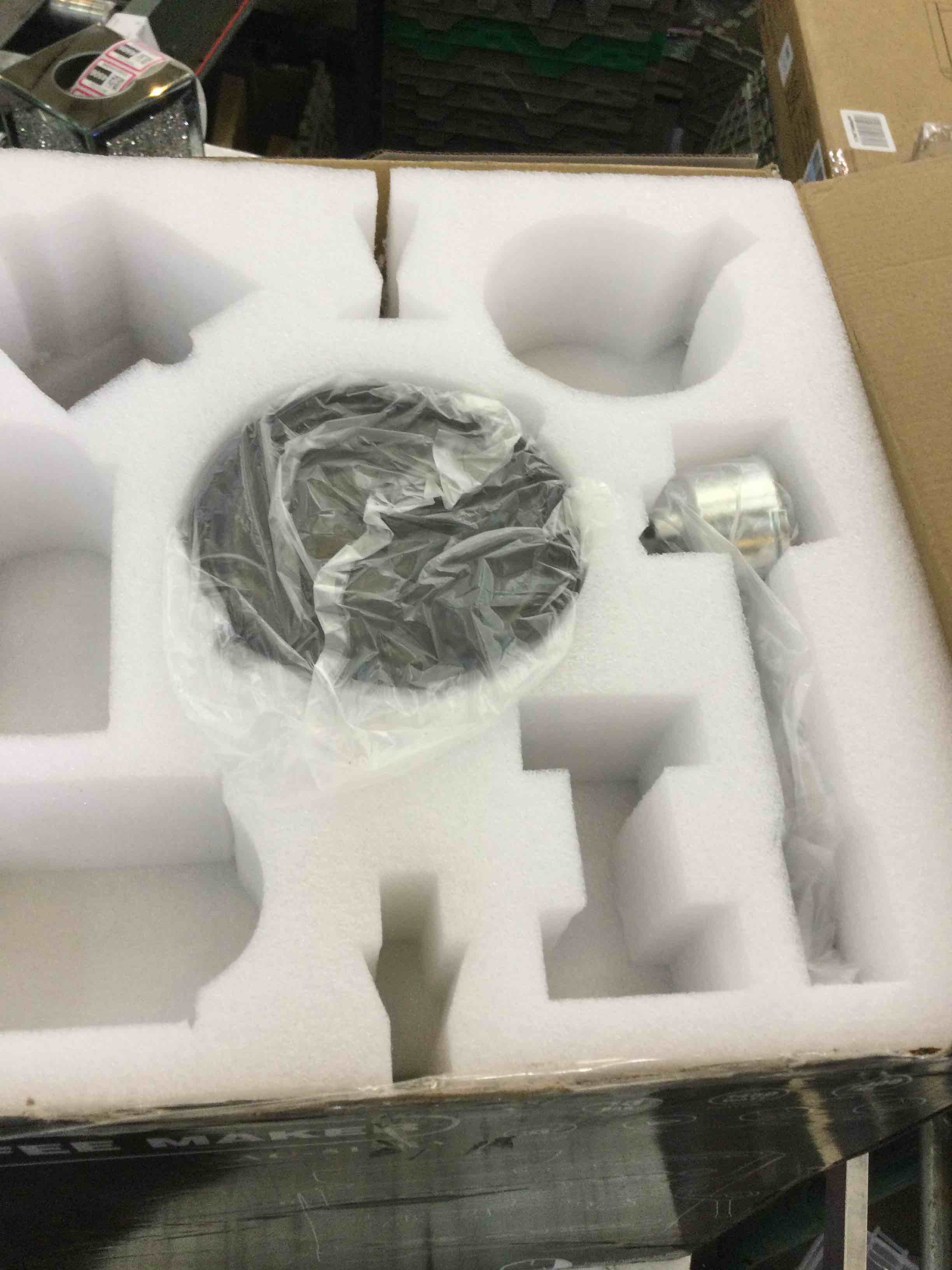 https://s3.amazonaws.com/lotting-images-prod/BargainHunt/EXS01340310_1711731182060.jpeg