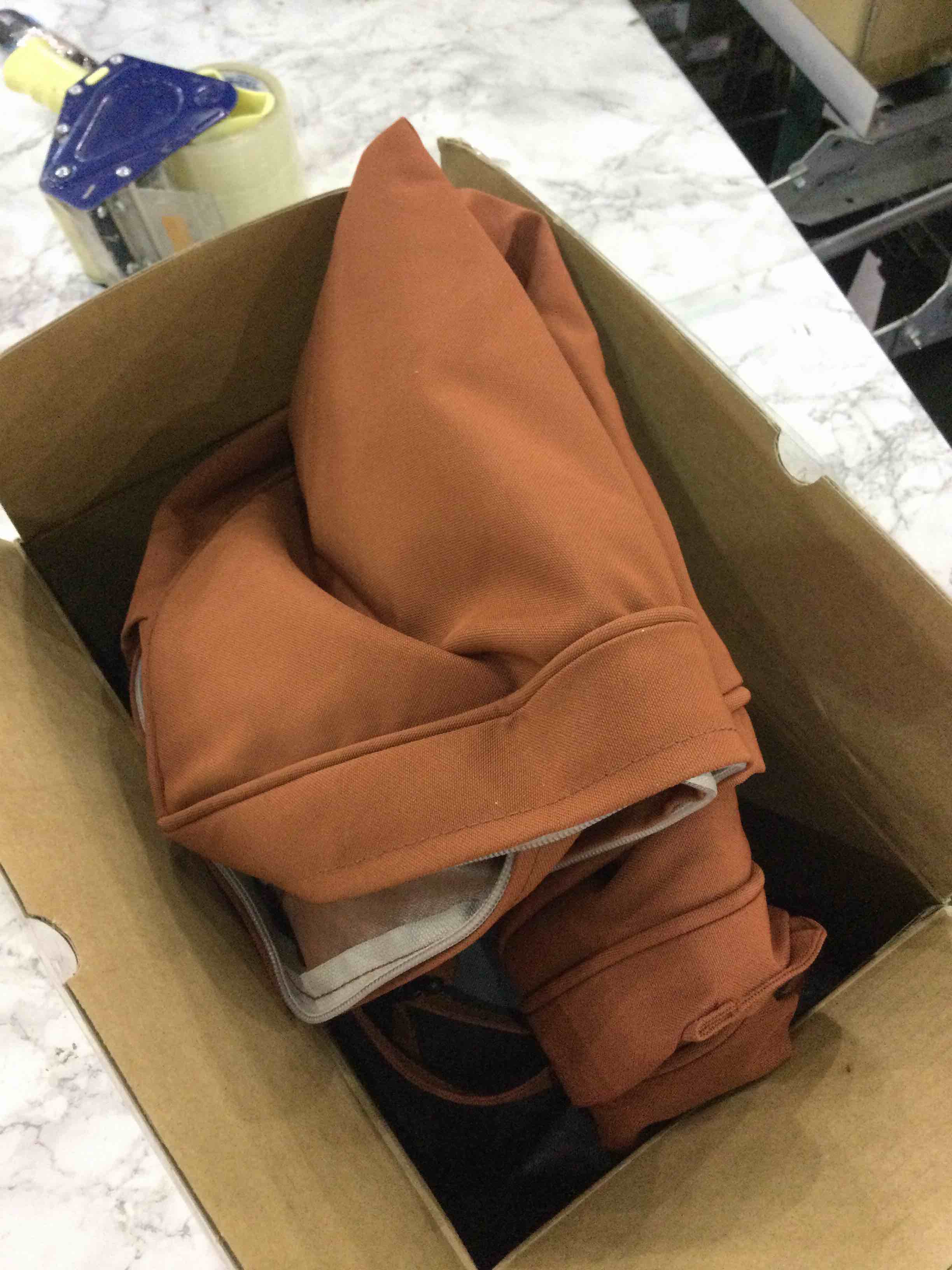 https://s3.amazonaws.com/lotting-images-prod/BargainHunt/EXS01340406_1711973527661.jpeg