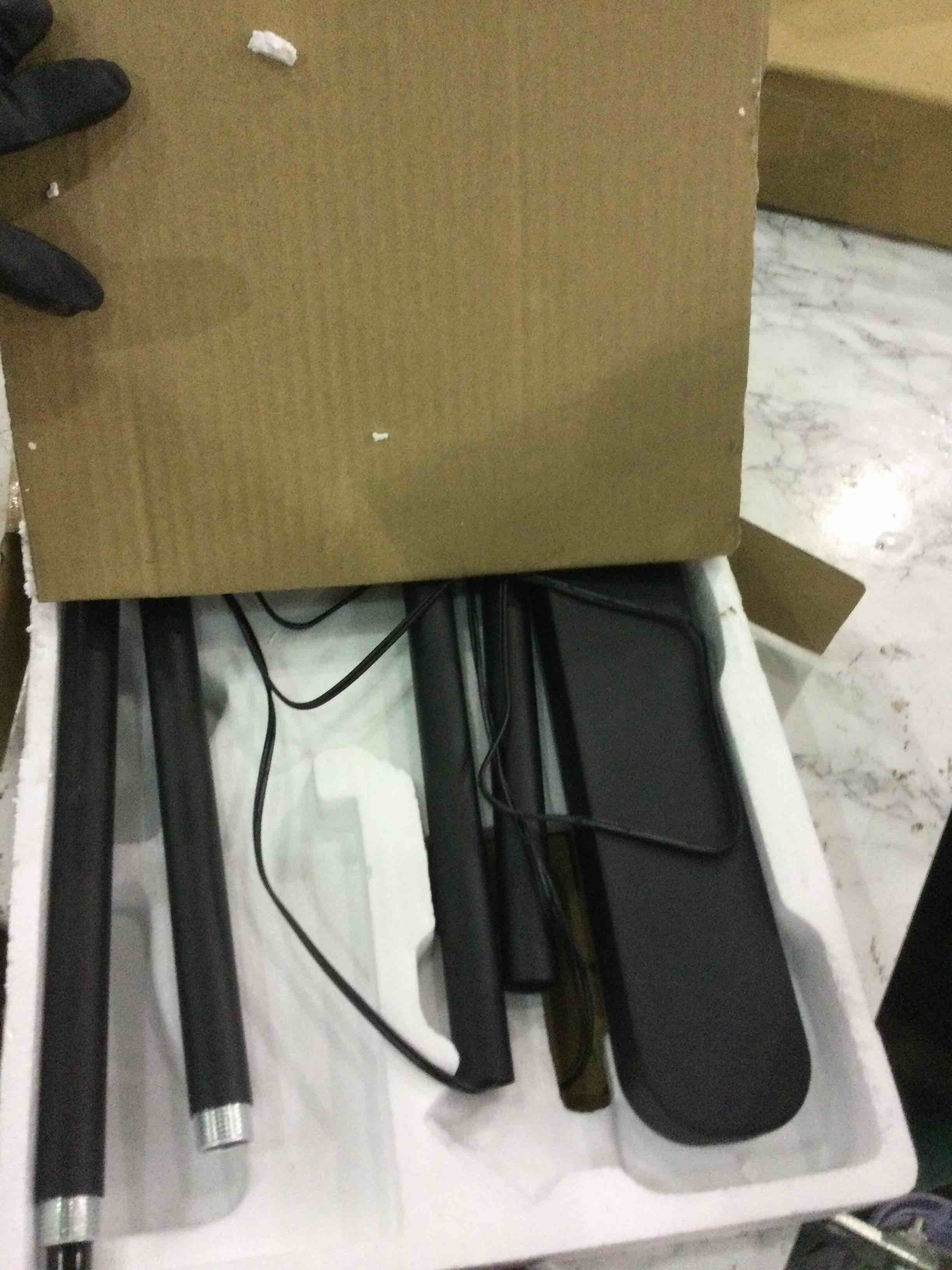 https://s3.amazonaws.com/lotting-images-prod/BargainHunt/EXS01340465_1712059844321.jpeg