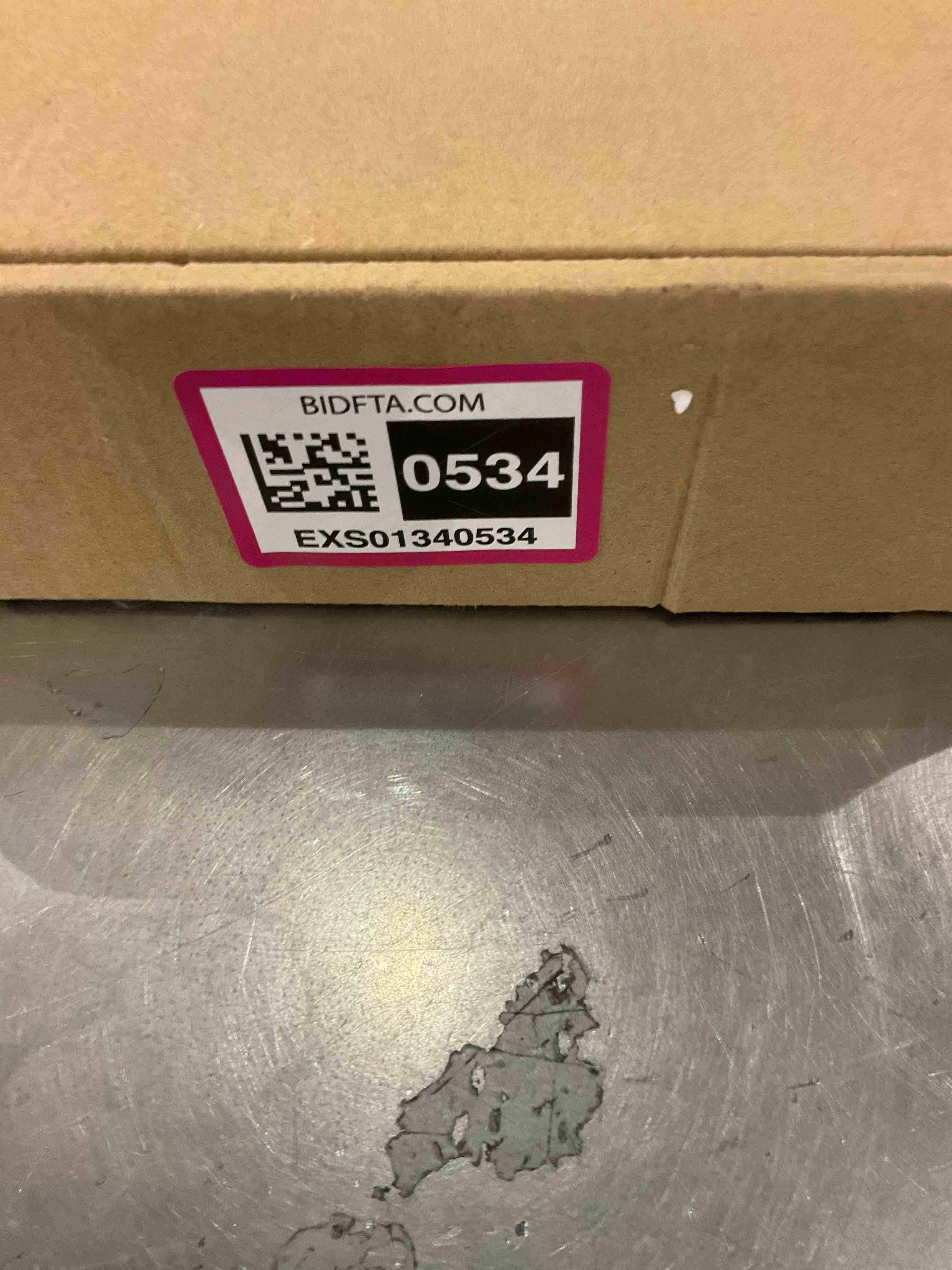 https://s3.amazonaws.com/lotting-images-prod/BargainHunt/EXS01340534_1711625583972.jpeg