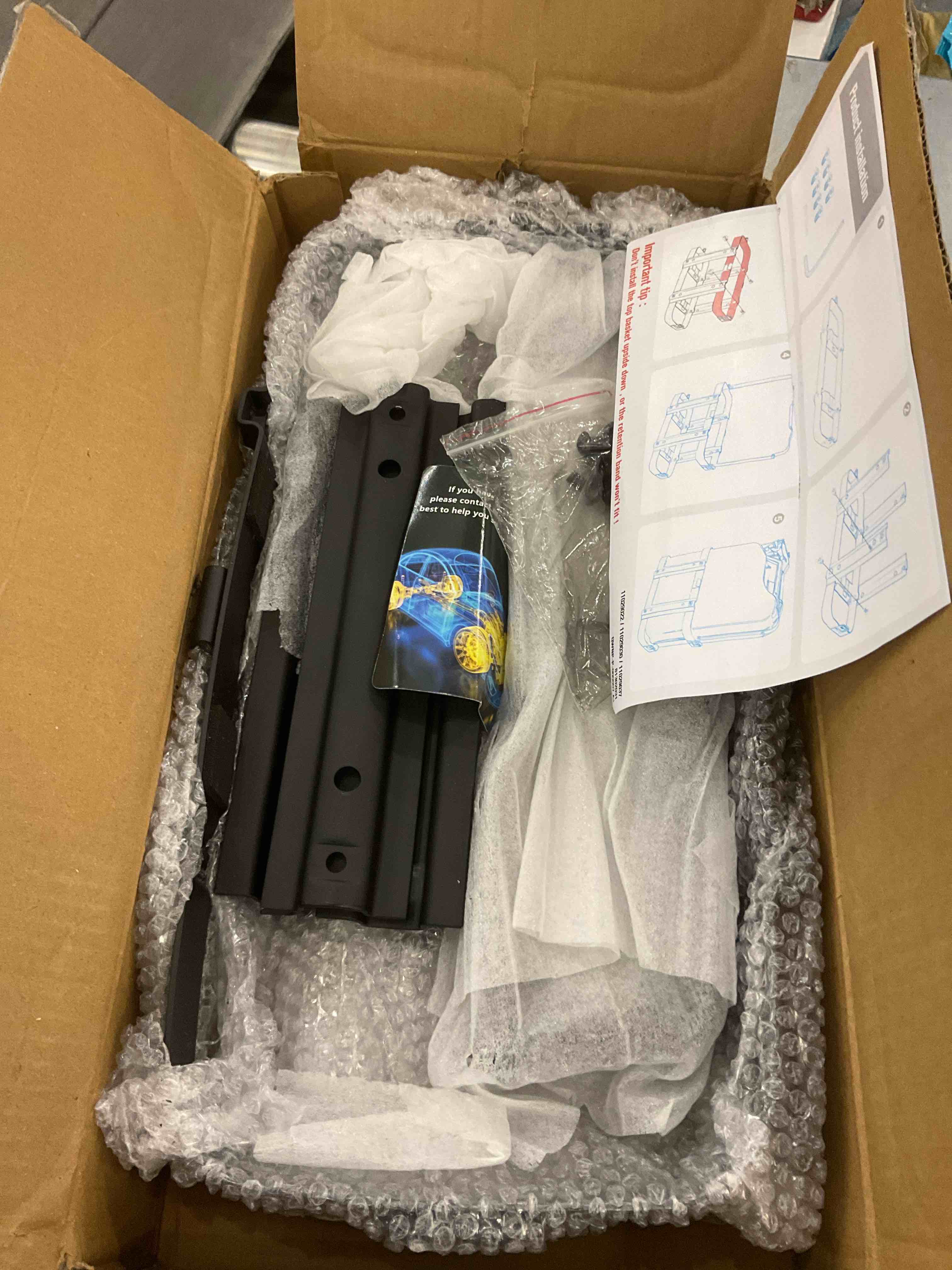 https://s3.amazonaws.com/lotting-images-prod/BargainHunt/EXS01340619_1711640396519.jpeg