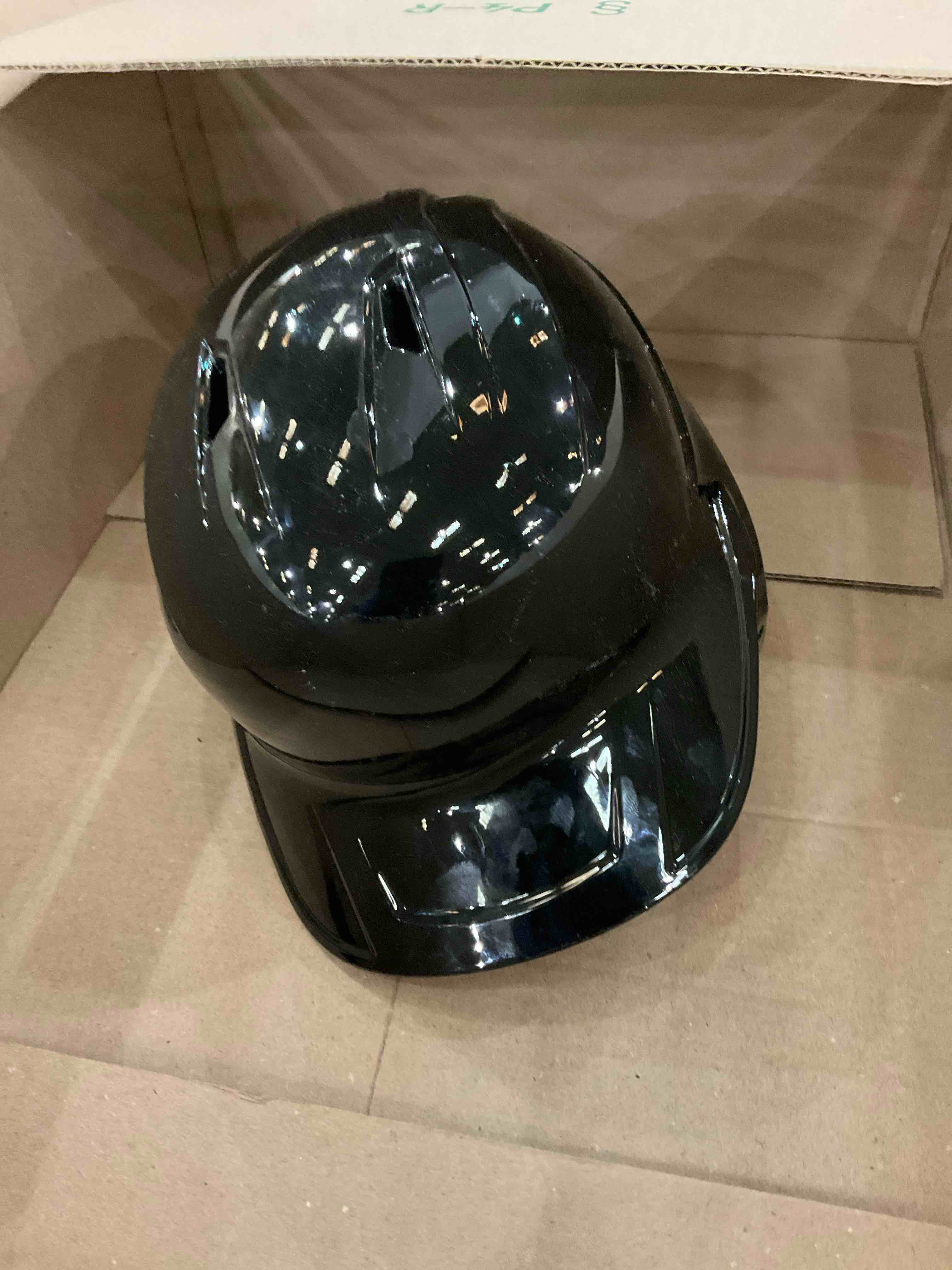 https://s3.amazonaws.com/lotting-images-prod/BargainHunt/EXS01340677_1711726353617.jpeg