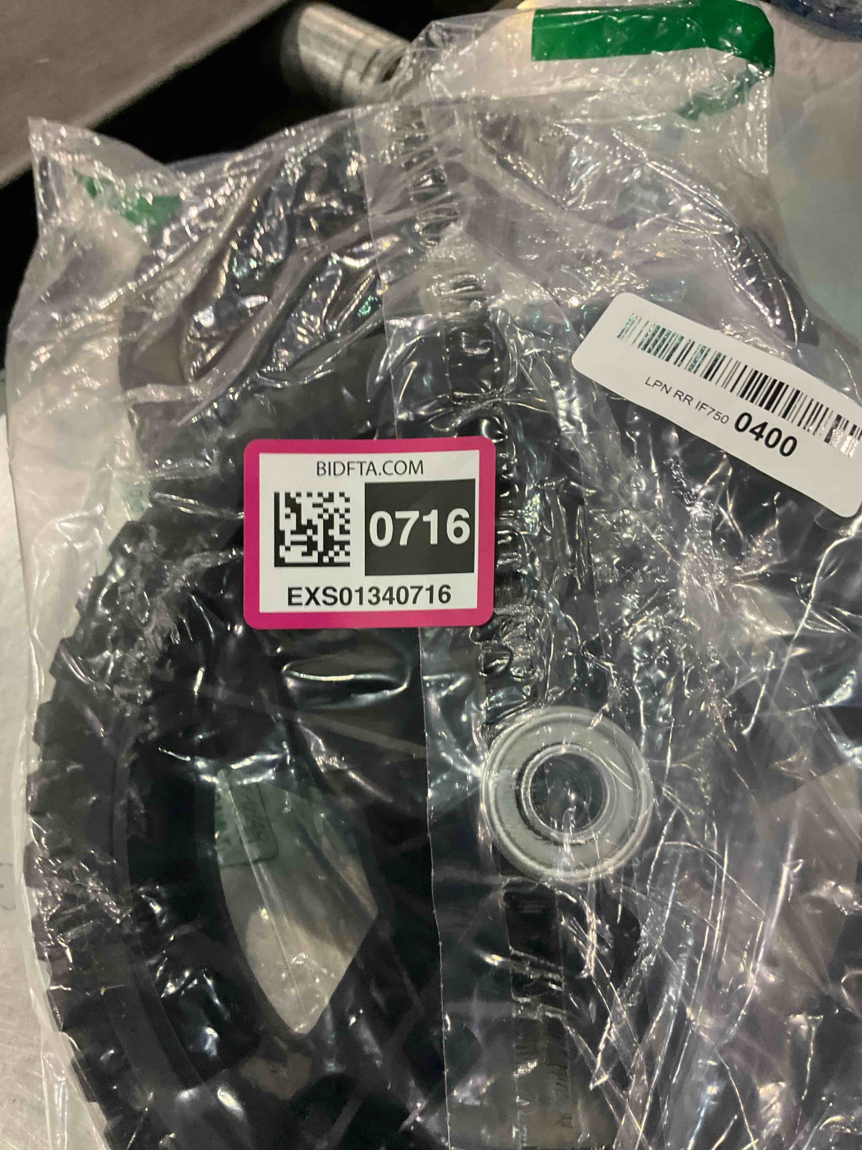 https://s3.amazonaws.com/lotting-images-prod/BargainHunt/EXS01340716_1711970222061.jpeg
