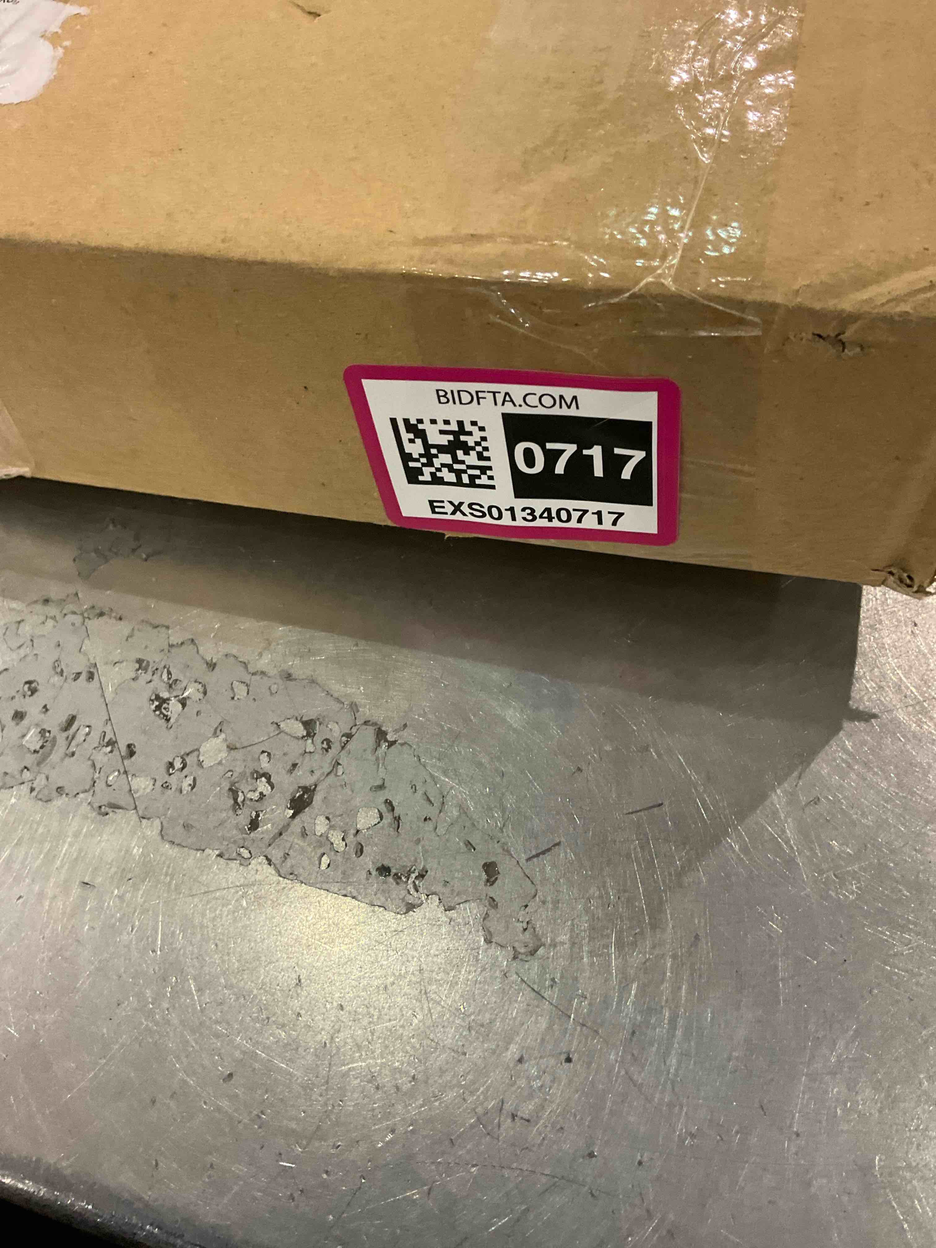 https://s3.amazonaws.com/lotting-images-prod/BargainHunt/EXS01340717_1711970340329.jpeg