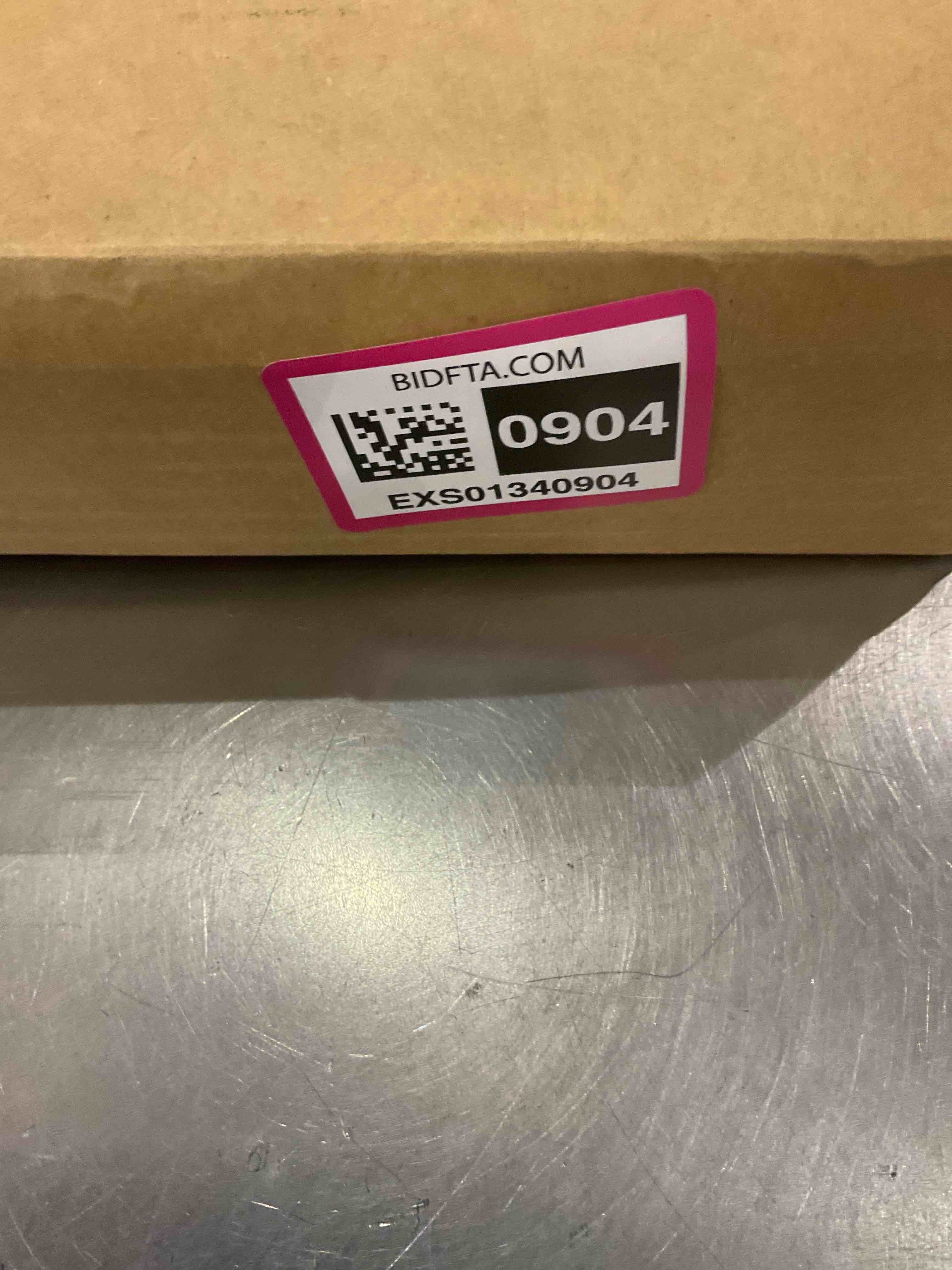 Hairui Lighted White Twig Branches Plug in with Dimmer and Timer 32IN 200 LED Fairy Lights, Lighted Willow Branches for Indoor Outdoor Home Room Christmas Decoration (Vase Excluded)