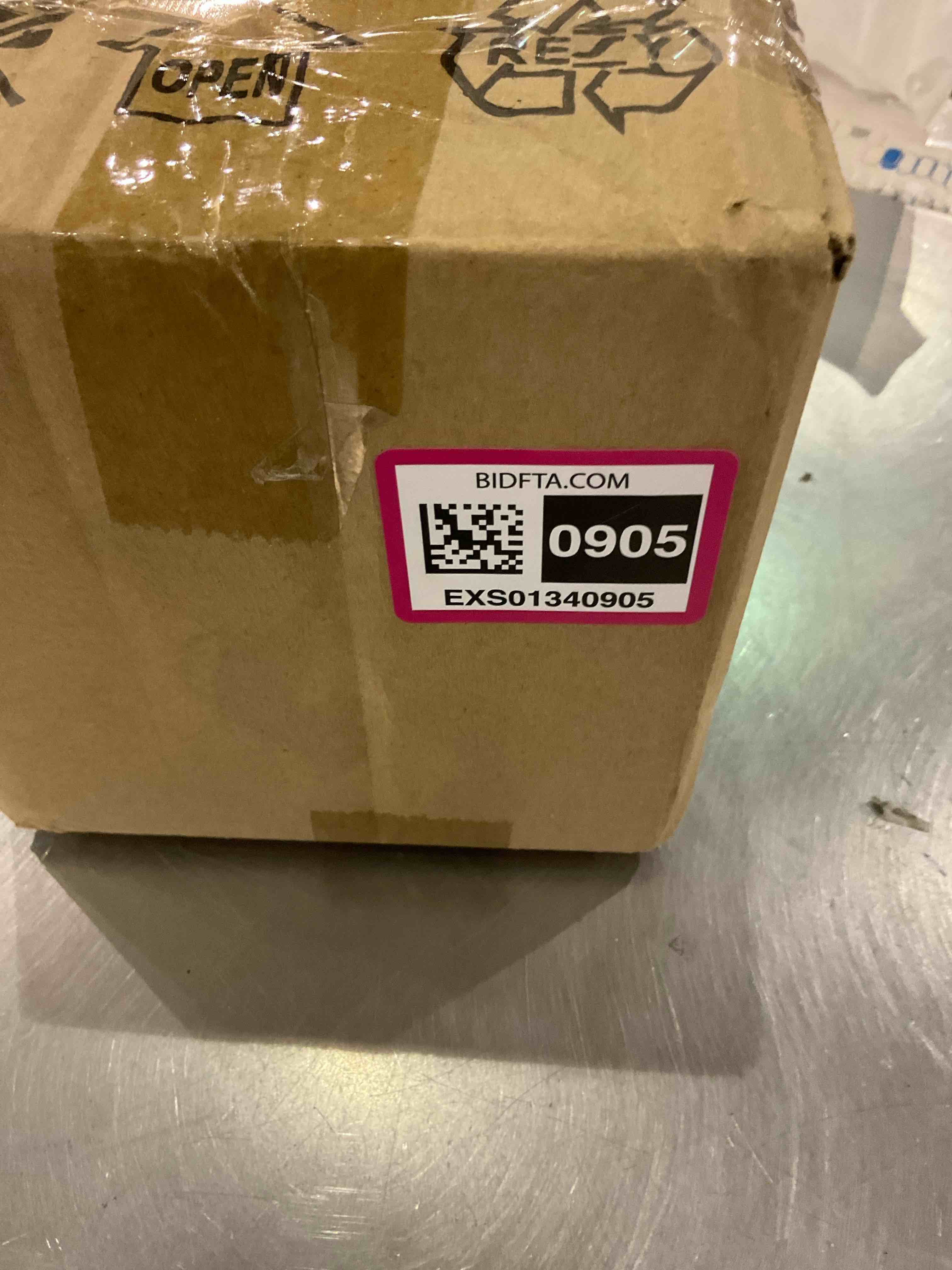 https://s3.amazonaws.com/lotting-images-prod/BargainHunt/EXS01340905_1712061244395.jpeg
