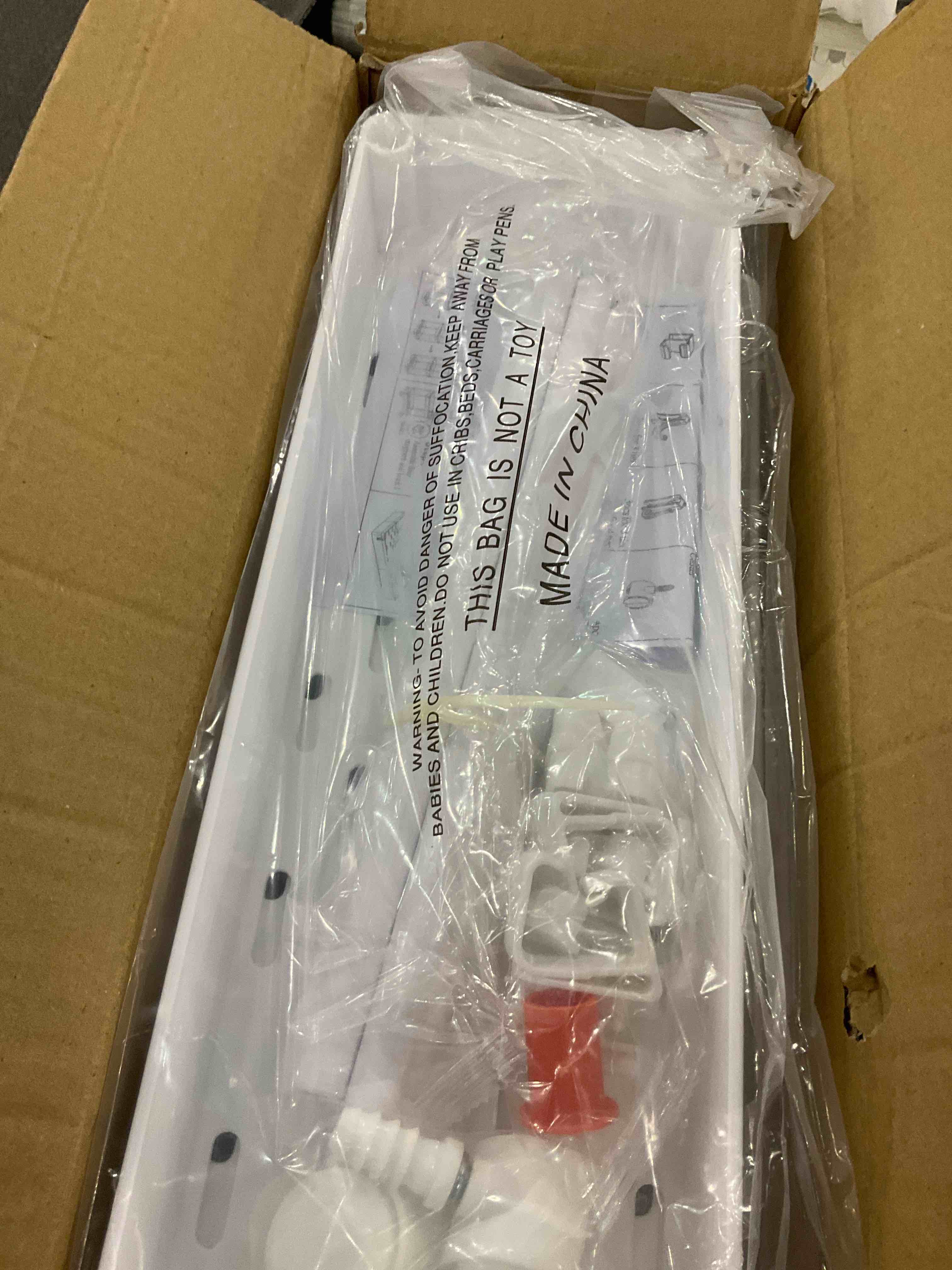 https://s3.amazonaws.com/lotting-images-prod/BargainHunt/EXS01340953_1712070361343.jpeg