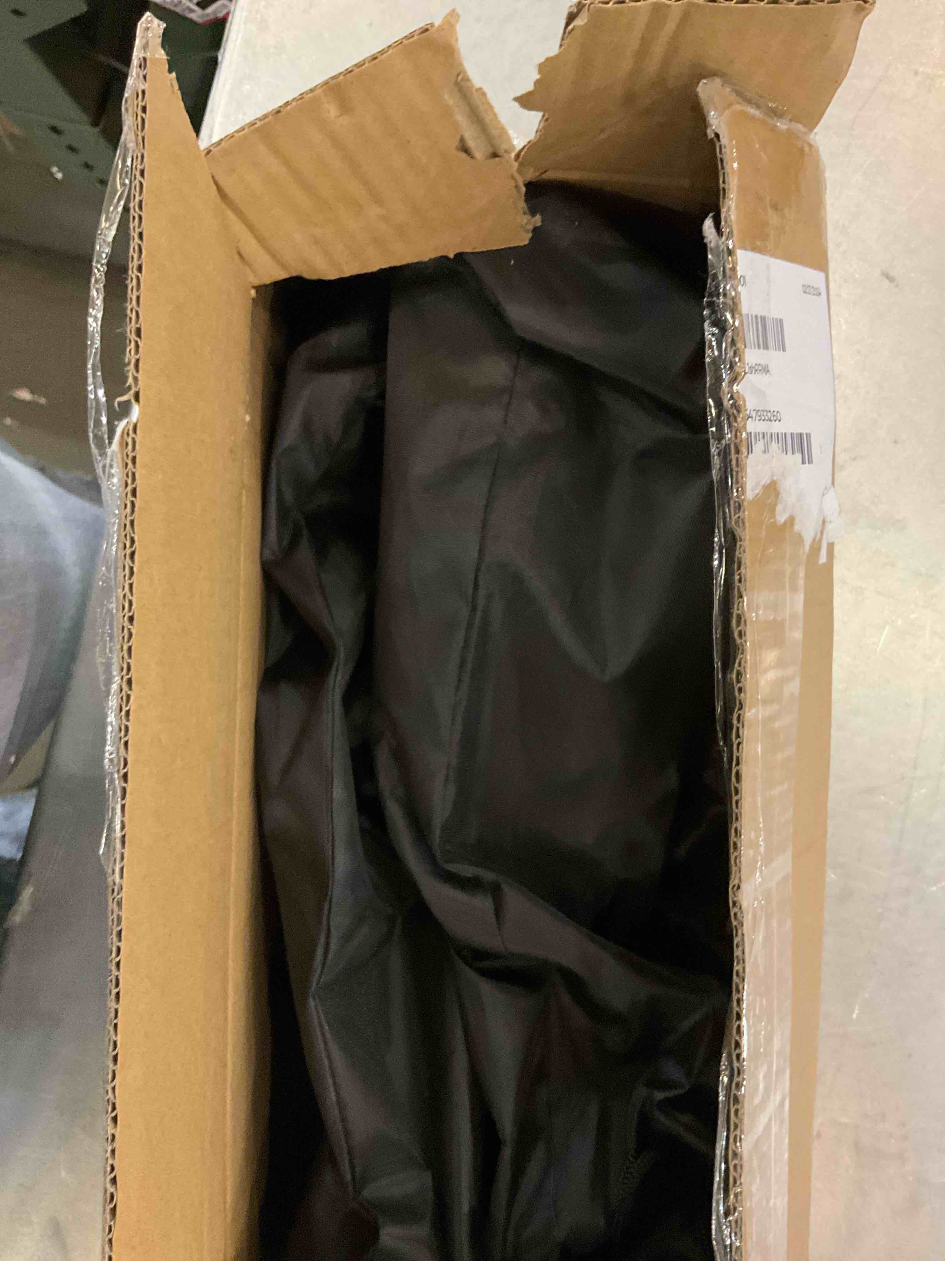 https://s3.amazonaws.com/lotting-images-prod/BargainHunt/EXS01341337_1711386774509.jpeg