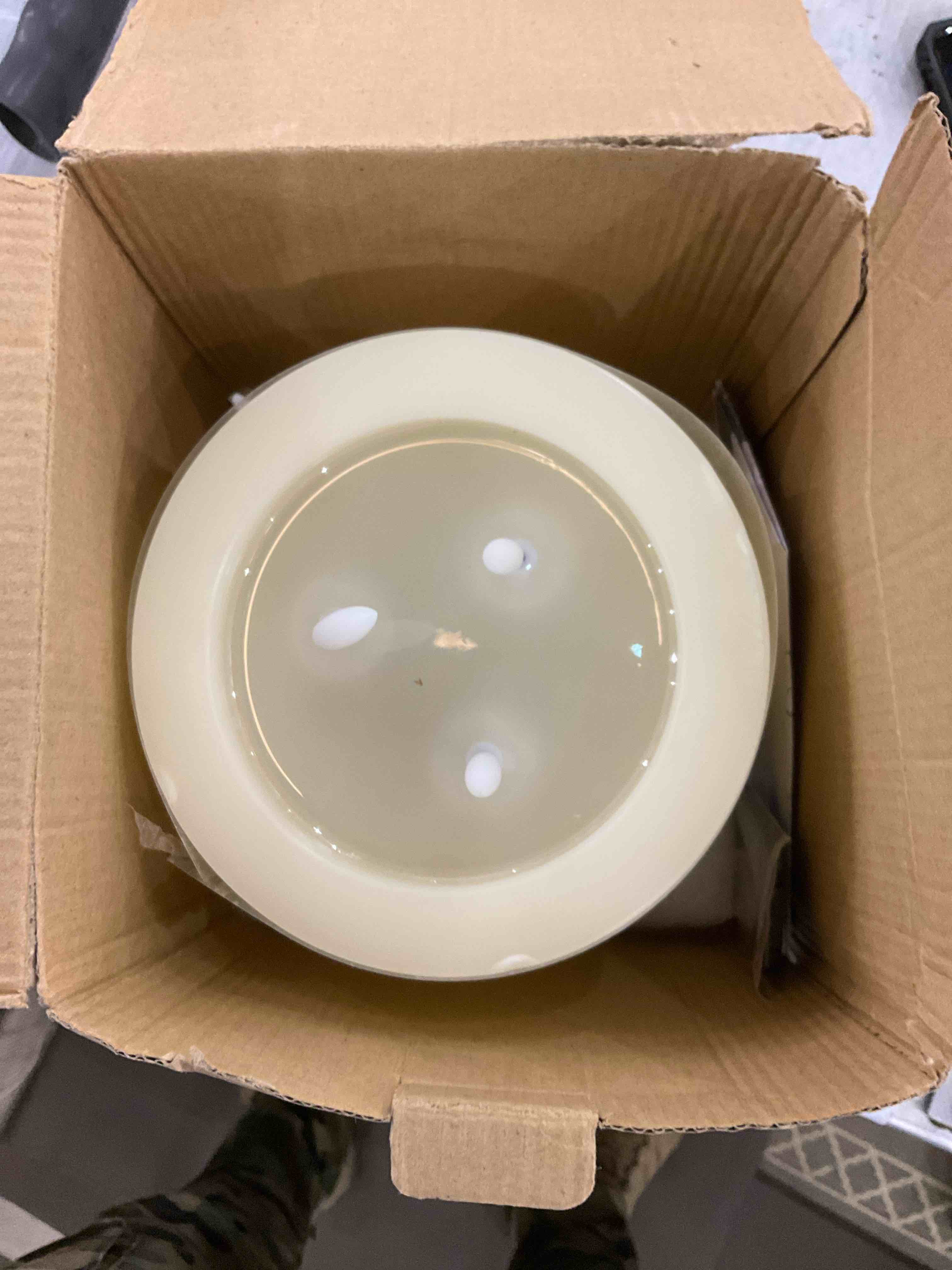 https://s3.amazonaws.com/lotting-images-prod/BargainHunt/EXS01341587_1711389008357.jpeg